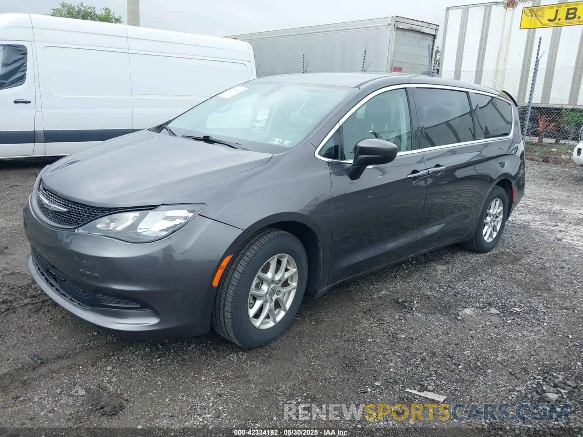 2 Photograph of a damaged car 2C4RC1CG5NR104669 CHRYSLER VOYAGER 2022