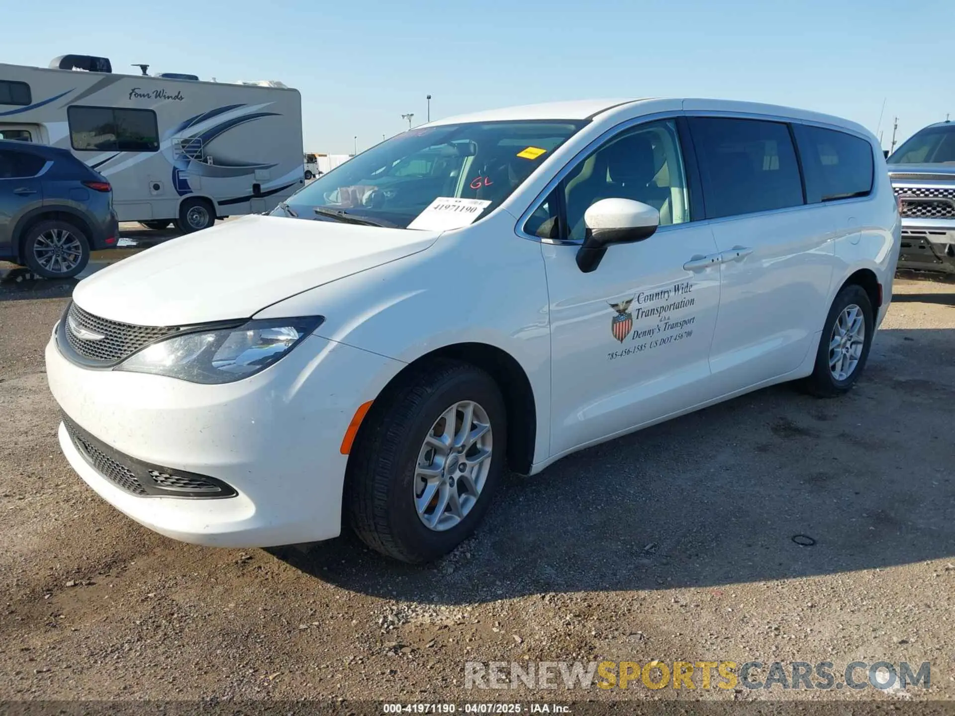 2 Фотография поврежденного автомобиля 2C4RC1CG6NR208667 CHRYSLER VOYAGER 2022