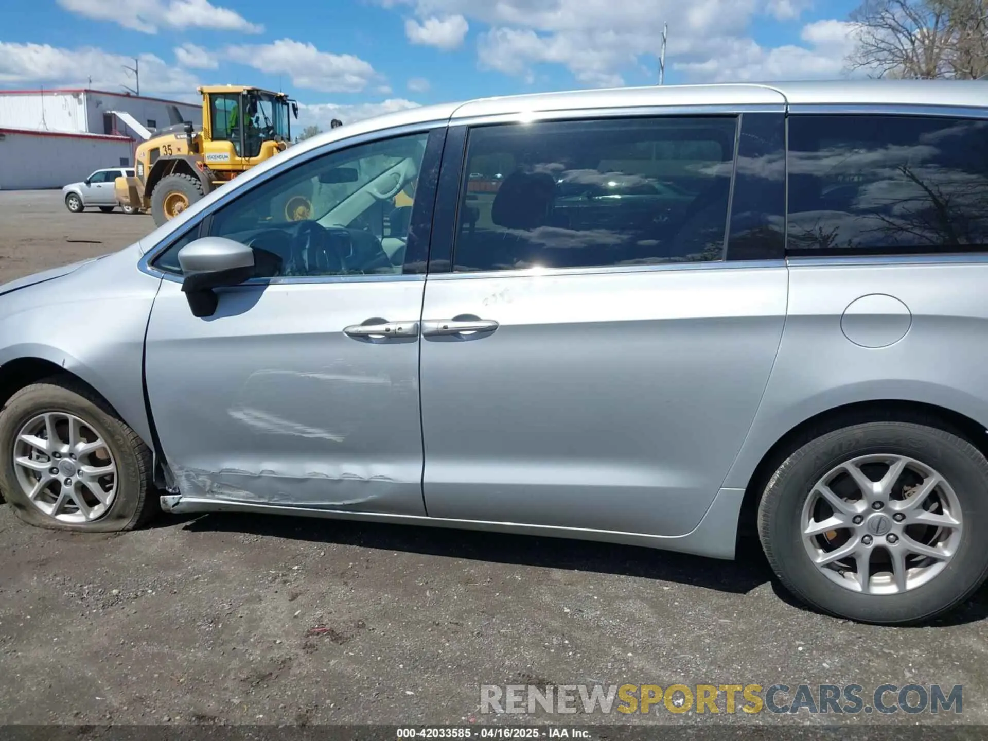 13 Фотография поврежденного автомобиля 2C4RC1CG6NR226232 CHRYSLER VOYAGER 2022