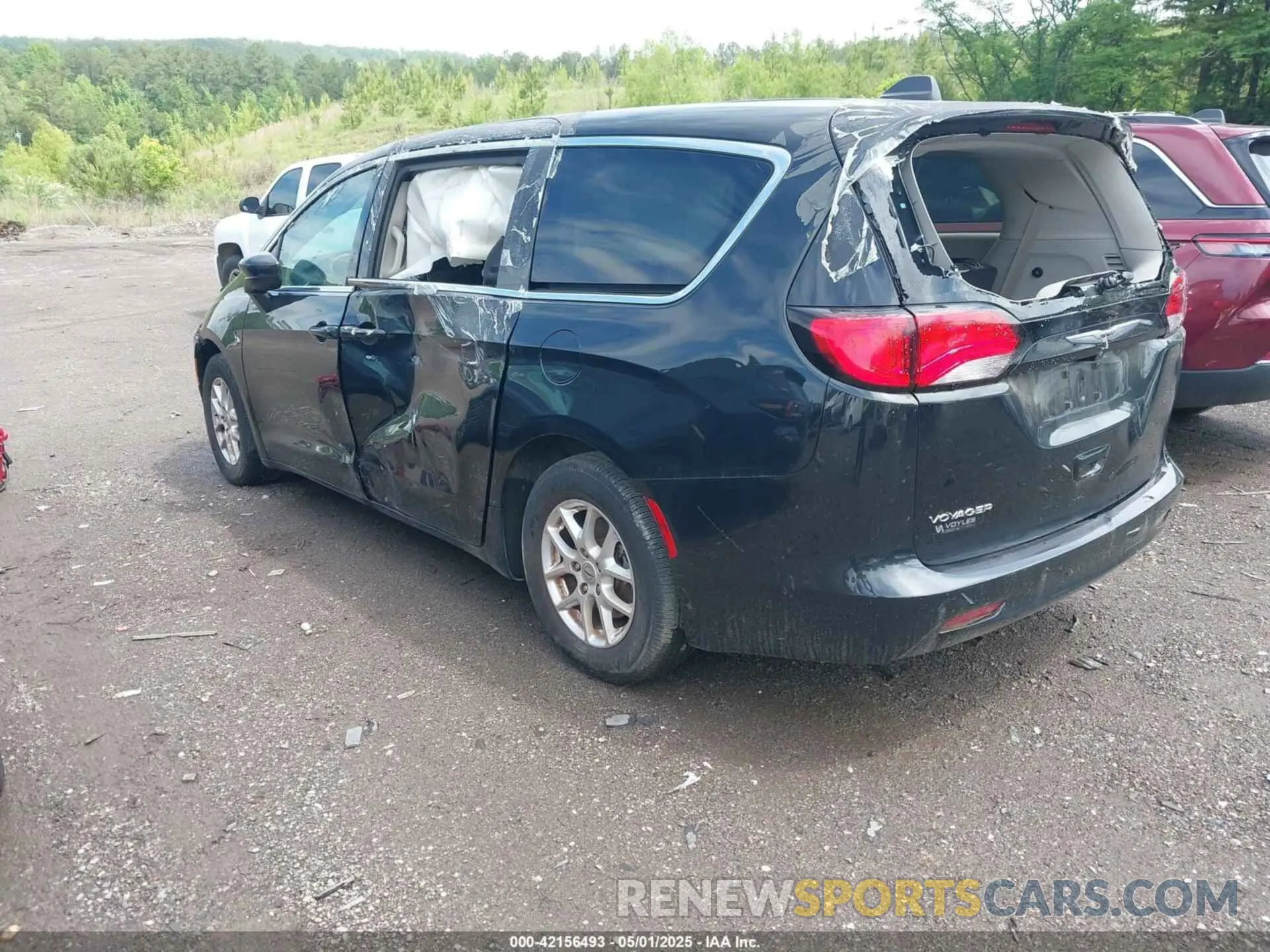 3 Фотография поврежденного автомобиля 2C4RC1CG9NR126478 CHRYSLER VOYAGER 2022