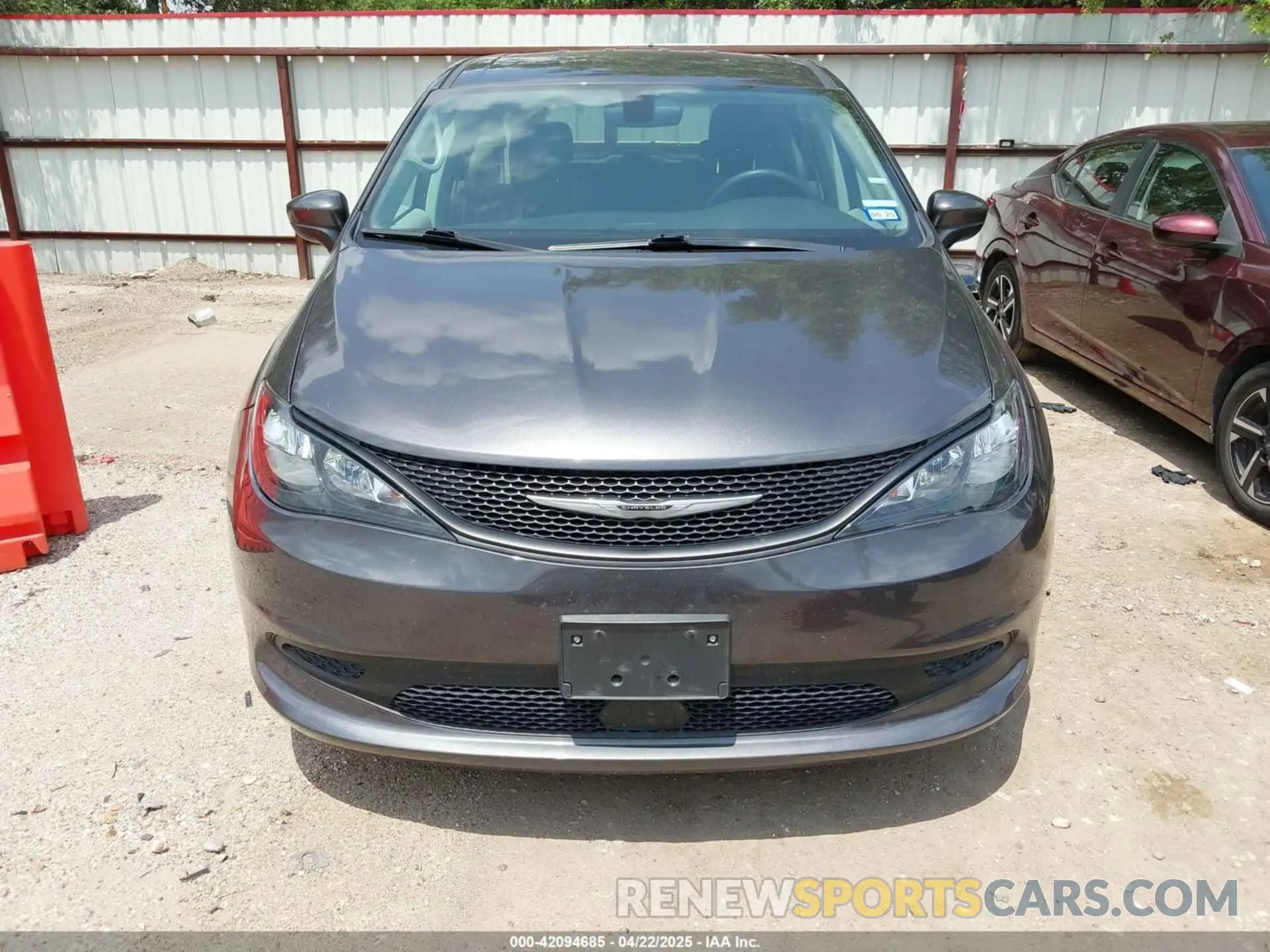 12 Фотография поврежденного автомобиля 2C4RC1CG9NR229867 CHRYSLER VOYAGER 2022