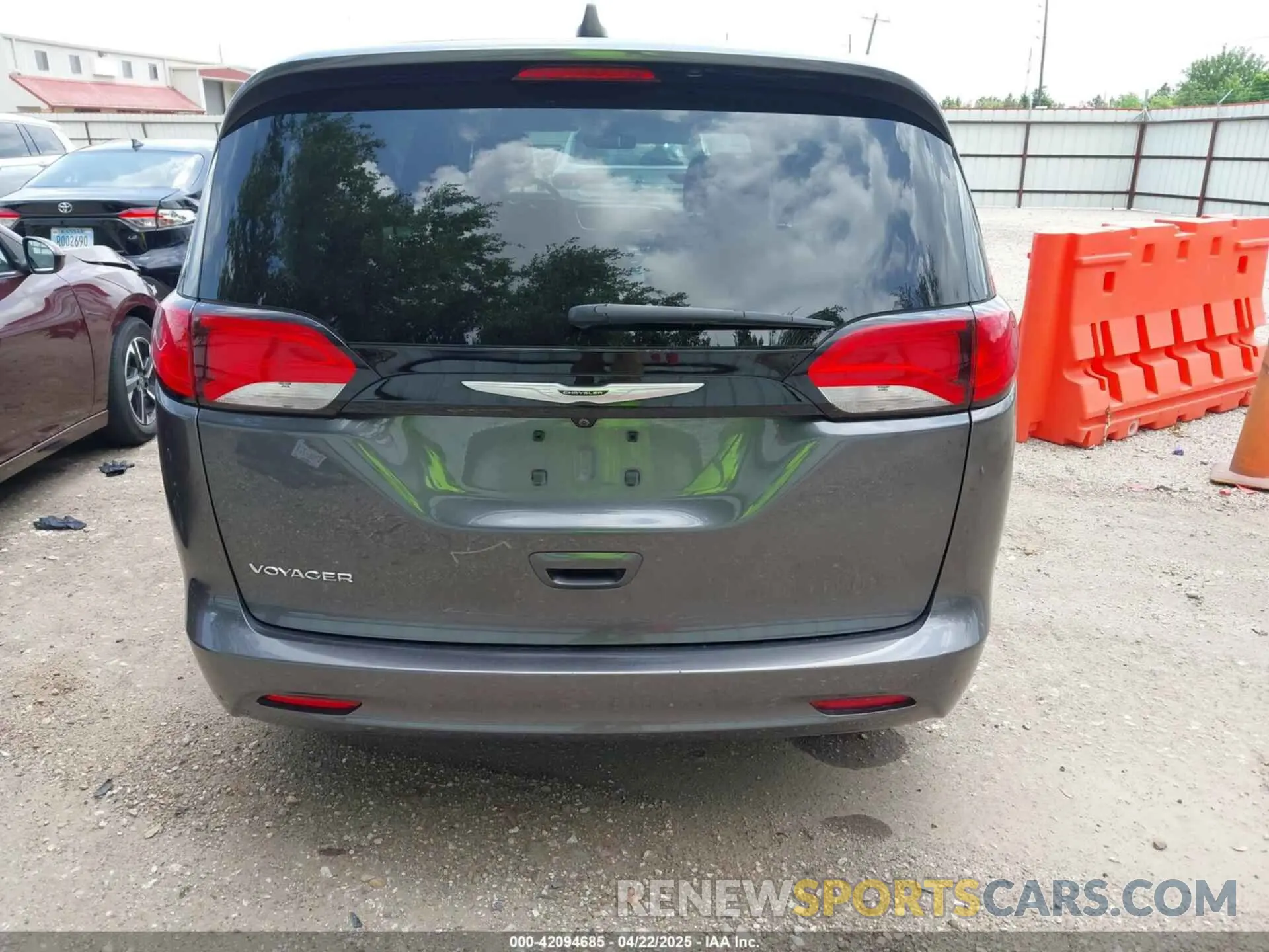 16 Фотография поврежденного автомобиля 2C4RC1CG9NR229867 CHRYSLER VOYAGER 2022