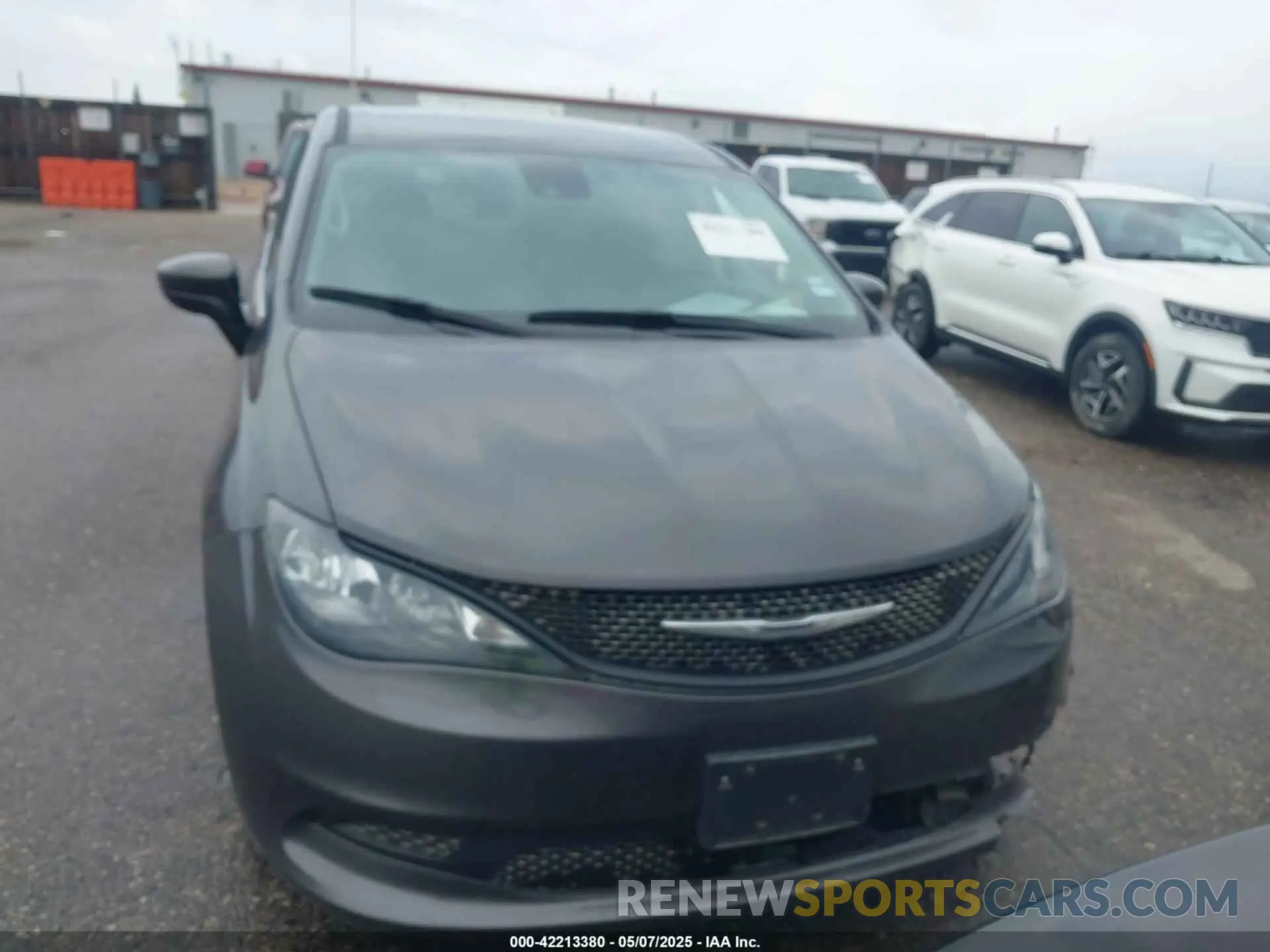12 Фотография поврежденного автомобиля 2C4RC1CG1PR610616 CHRYSLER VOYAGER 2023