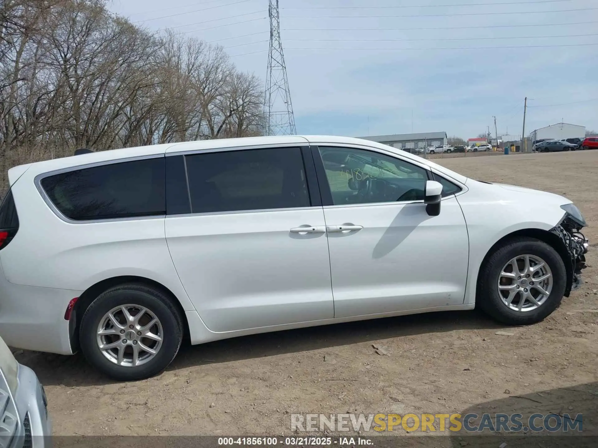 14 Photograph of a damaged car 2C4RC1CG2PR564391 CHRYSLER VOYAGER 2023