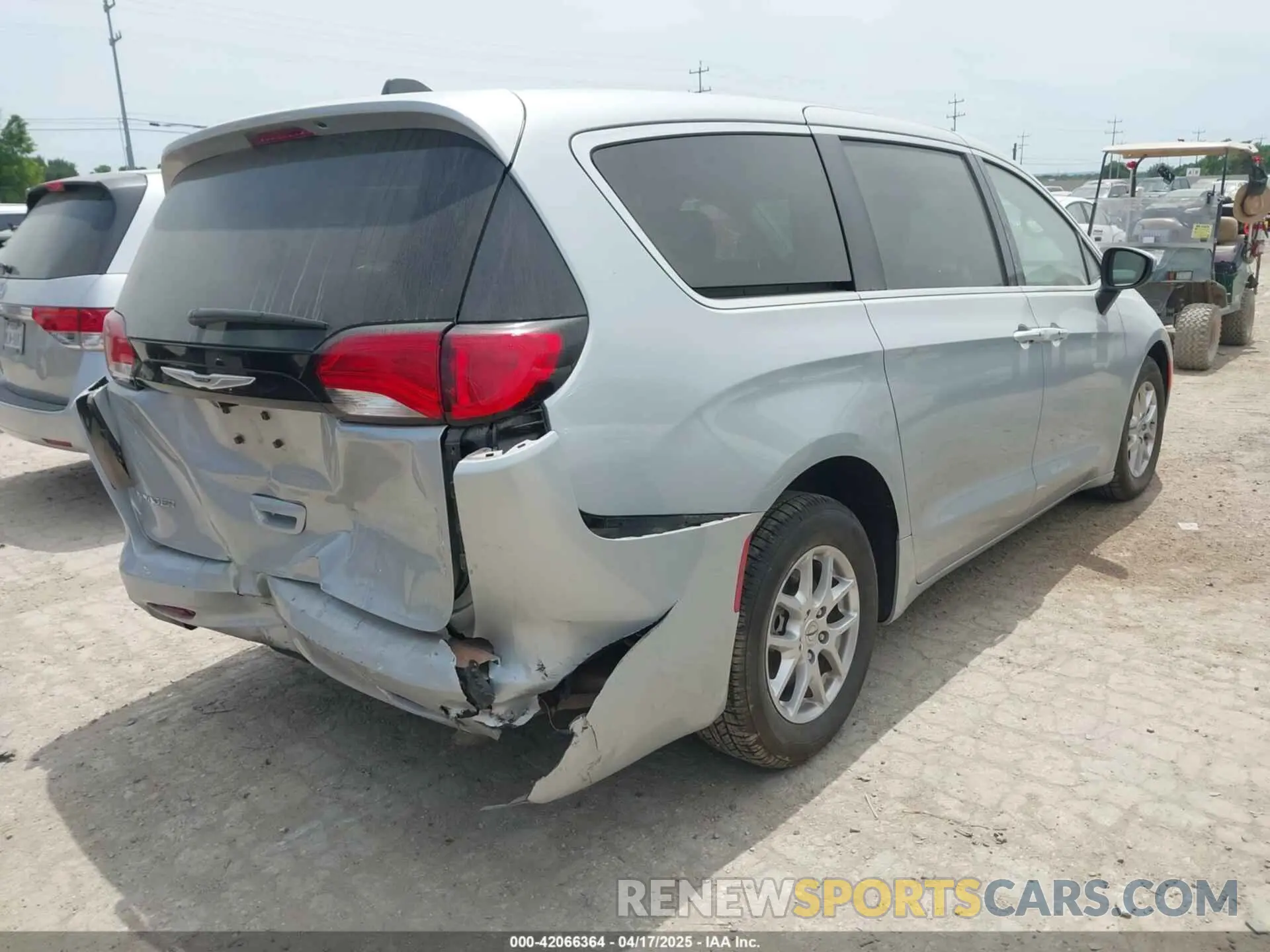4 Photograph of a damaged car 2C4RC1CG2PR597083 CHRYSLER VOYAGER 2023