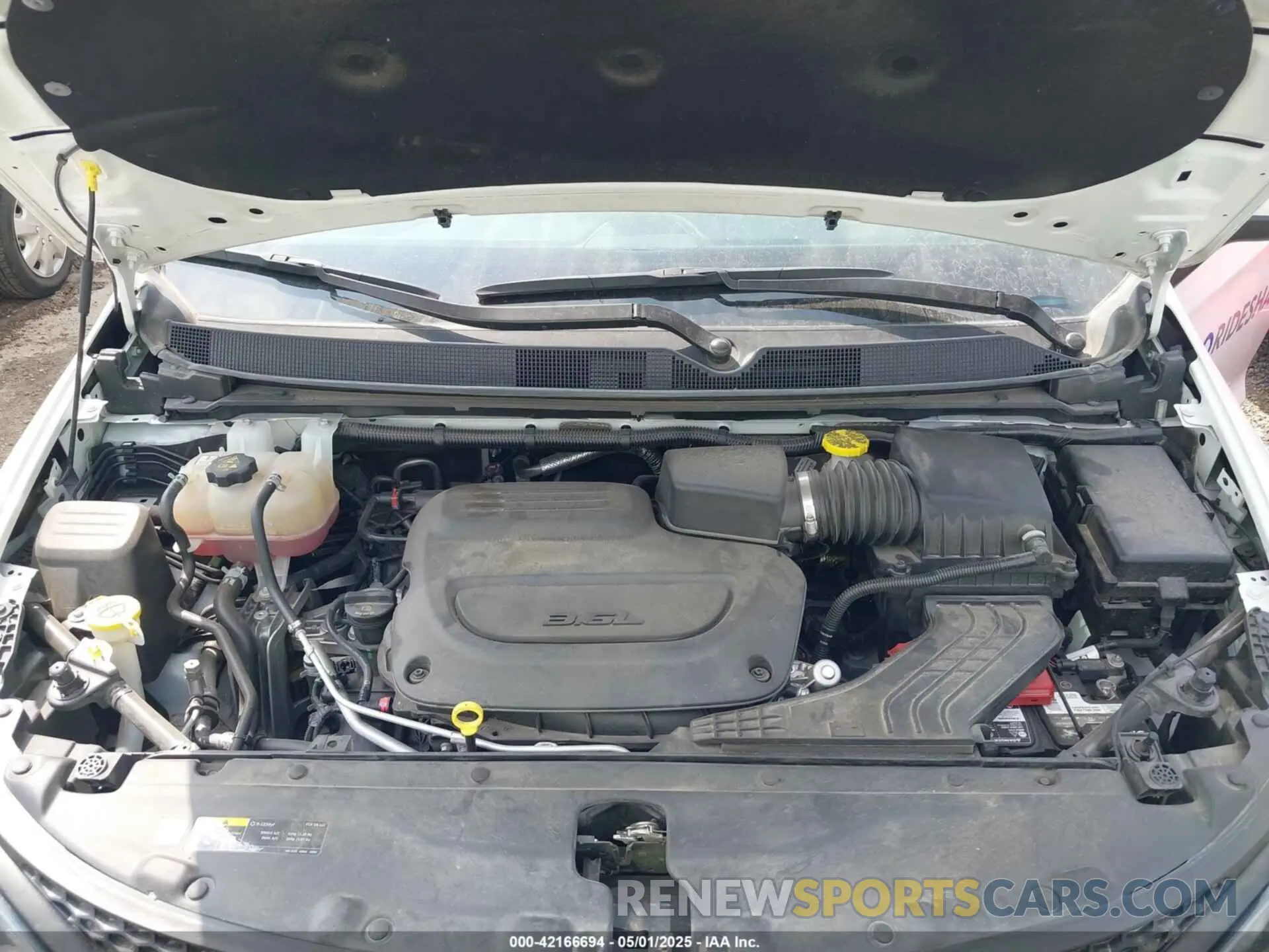 10 Фотография поврежденного автомобиля 2C4RC1CG3PR525793 CHRYSLER VOYAGER 2023