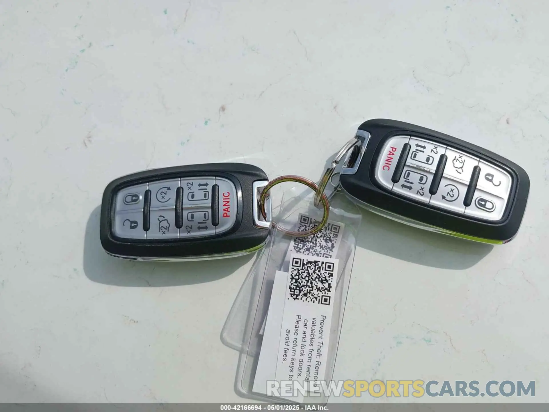 11 Фотография поврежденного автомобиля 2C4RC1CG3PR525793 CHRYSLER VOYAGER 2023