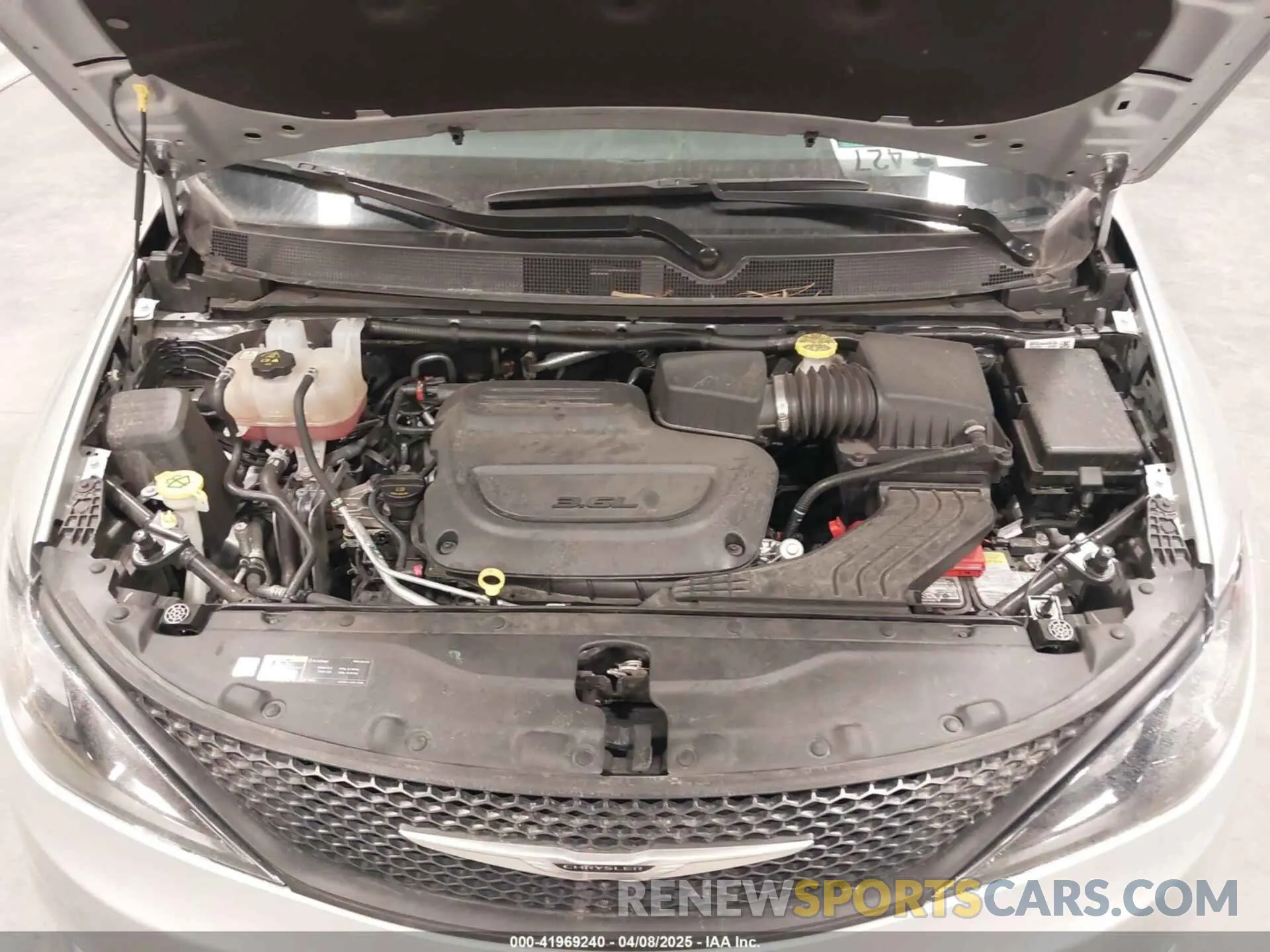10 Фотография поврежденного автомобиля 2C4RC1CG4PR535720 CHRYSLER VOYAGER 2023