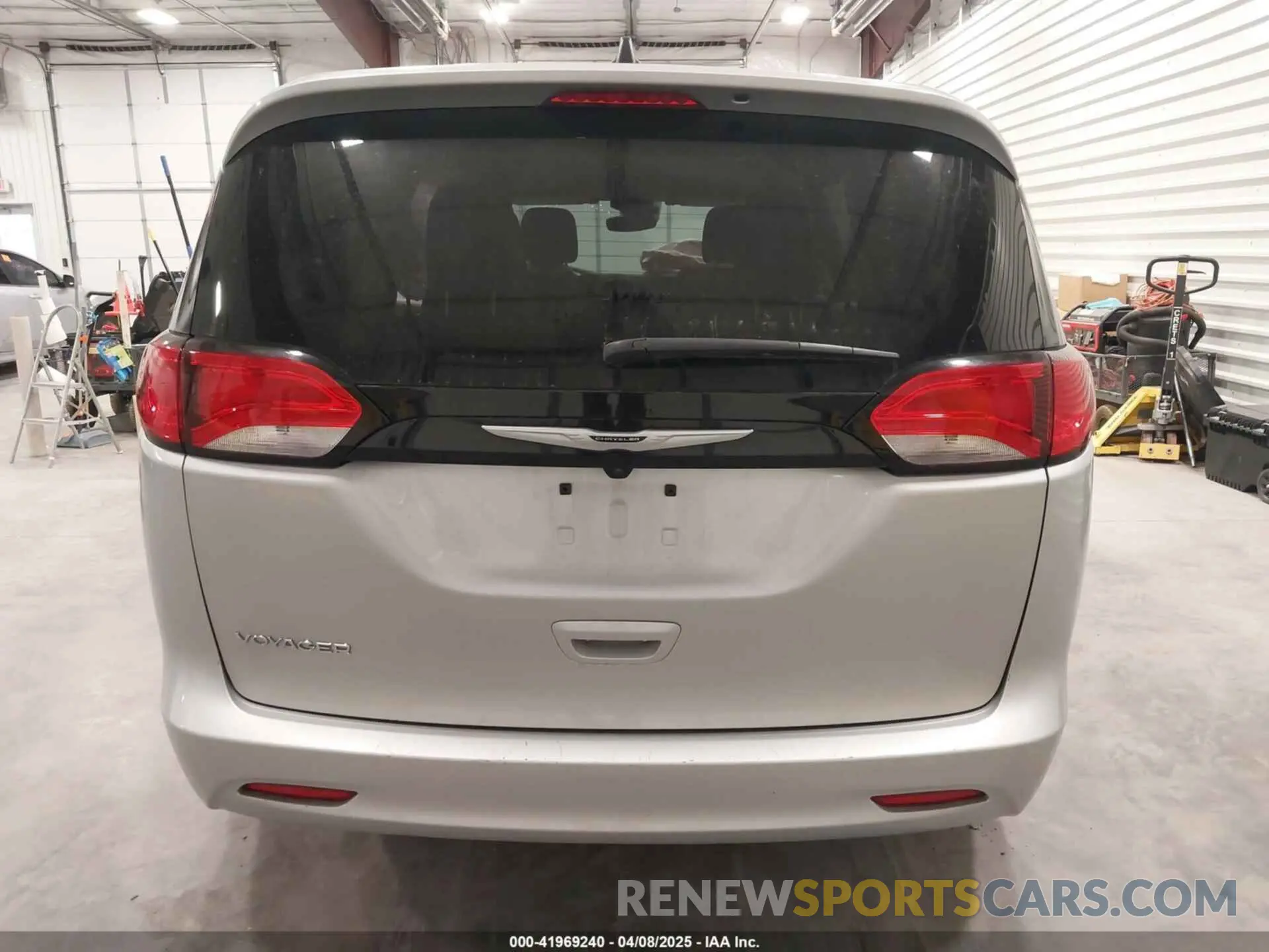 16 Фотография поврежденного автомобиля 2C4RC1CG4PR535720 CHRYSLER VOYAGER 2023