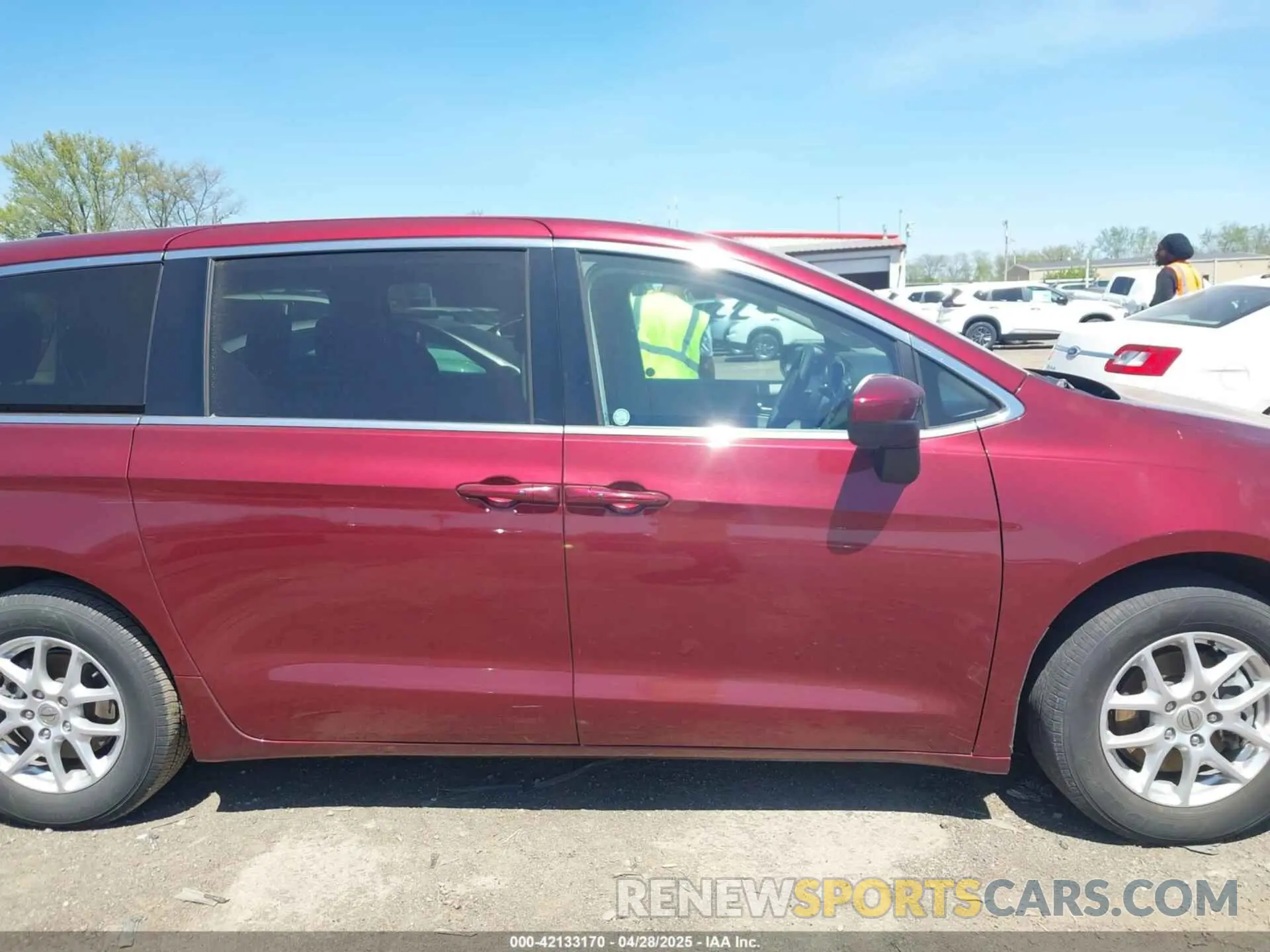 13 Photograph of a damaged car 2C4RC1CG5PR551876 CHRYSLER VOYAGER 2023