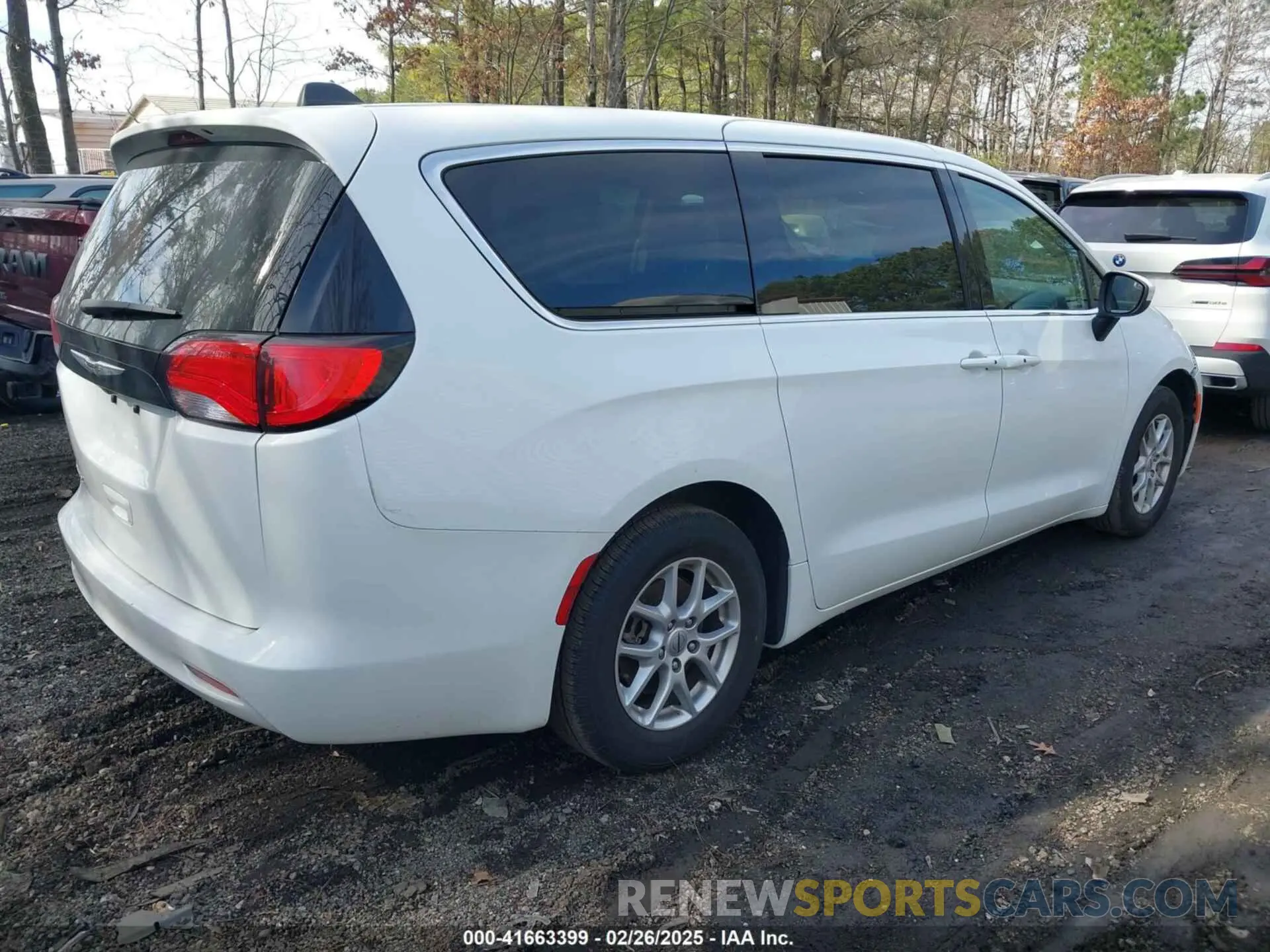 4 Photograph of a damaged car 2C4RC1CG5PR602485 CHRYSLER VOYAGER 2023