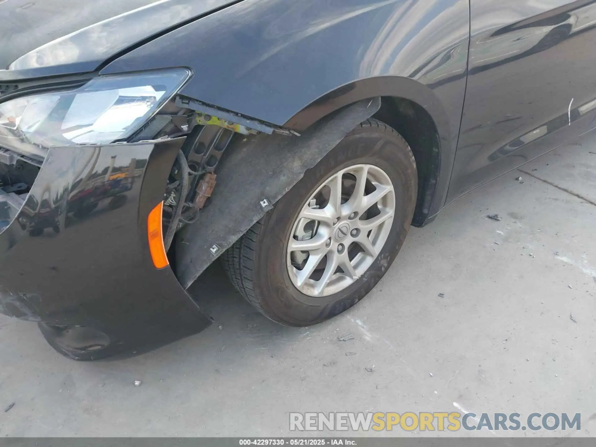 6 Photograph of a damaged car 2C4RC1CG5PR602566 CHRYSLER VOYAGER 2023