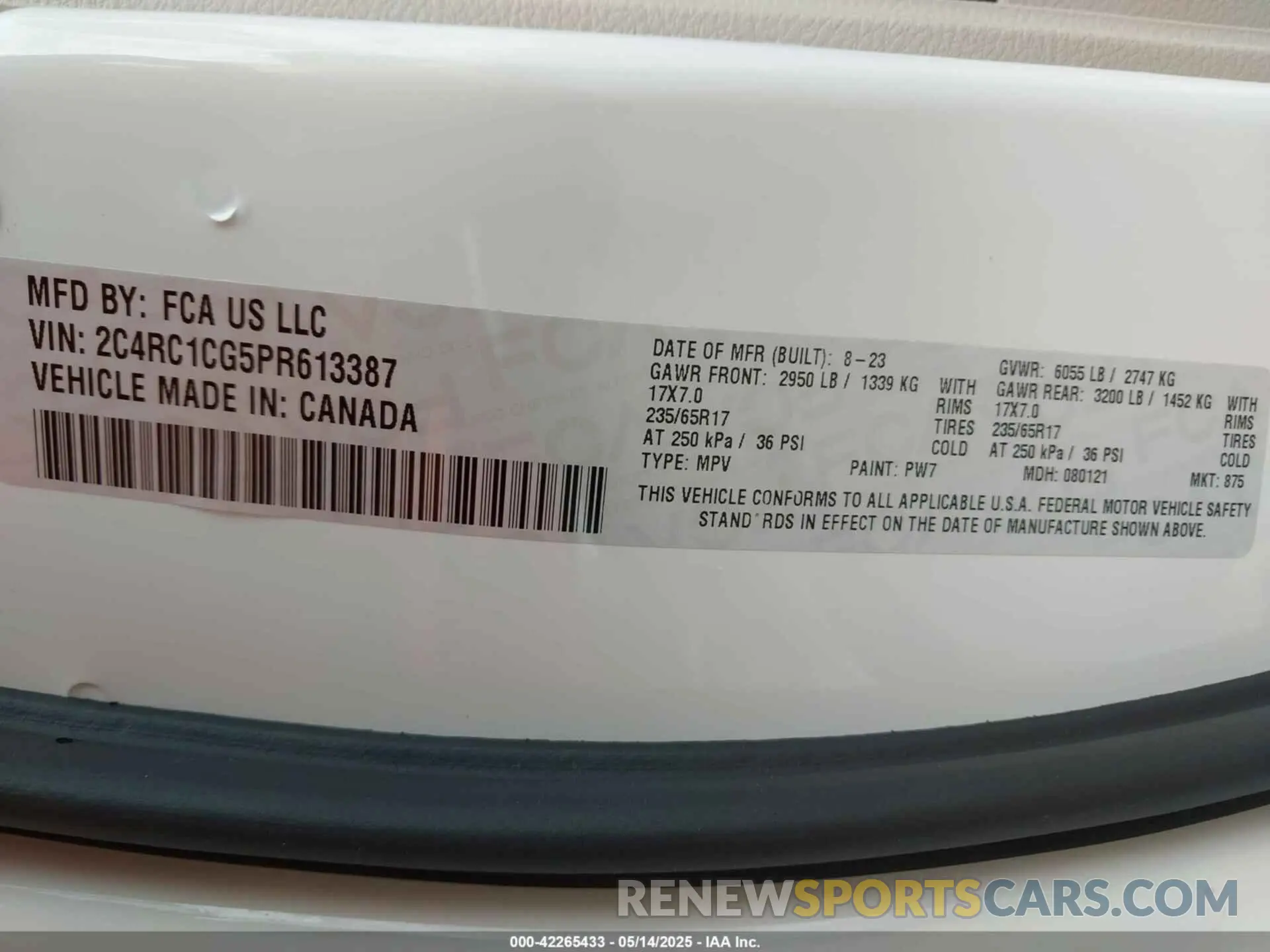 9 Фотография поврежденного автомобиля 2C4RC1CG5PR613387 CHRYSLER VOYAGER 2023
