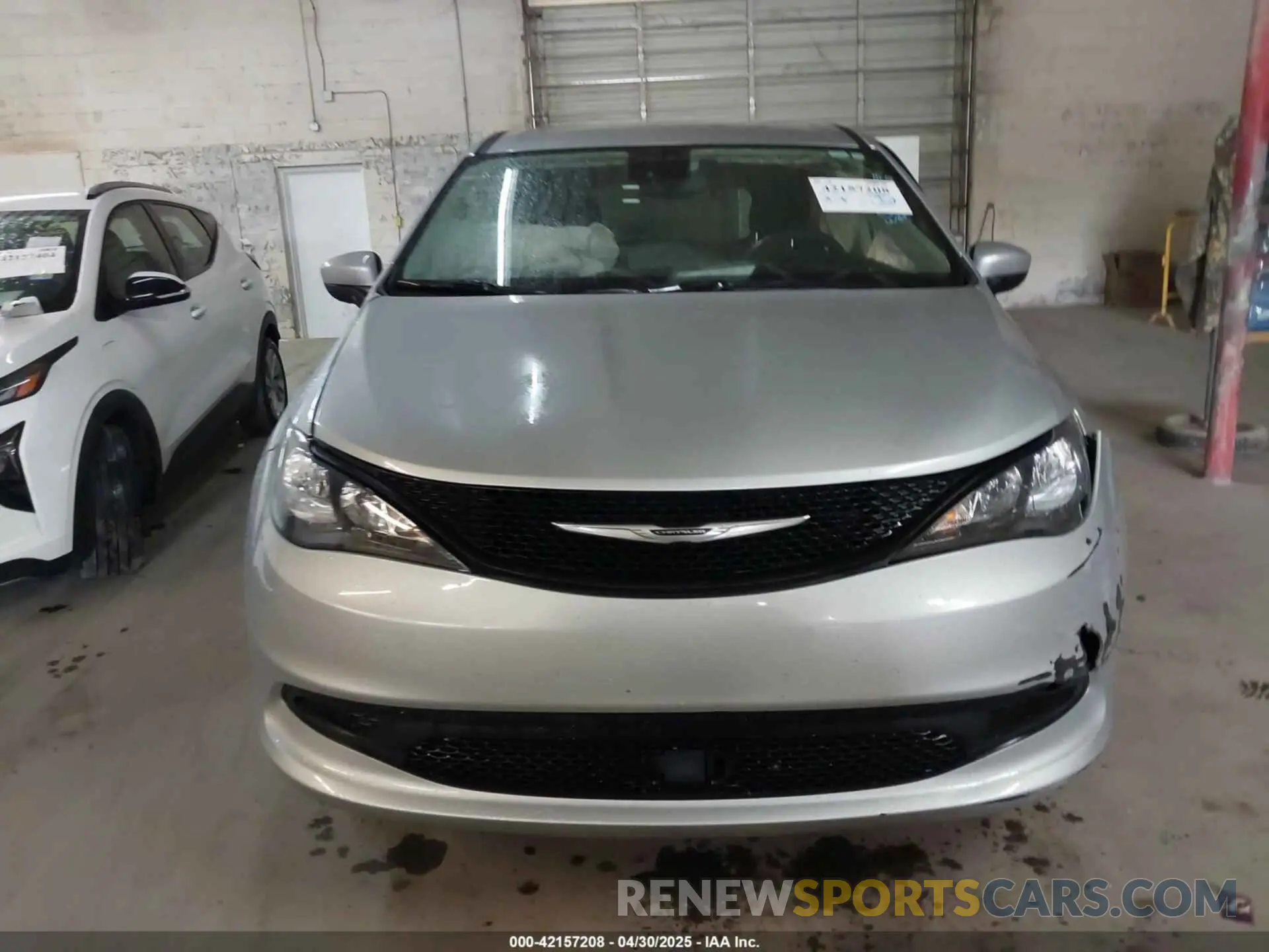 12 Фотография поврежденного автомобиля 2C4RC1CG6PR549246 CHRYSLER VOYAGER 2023