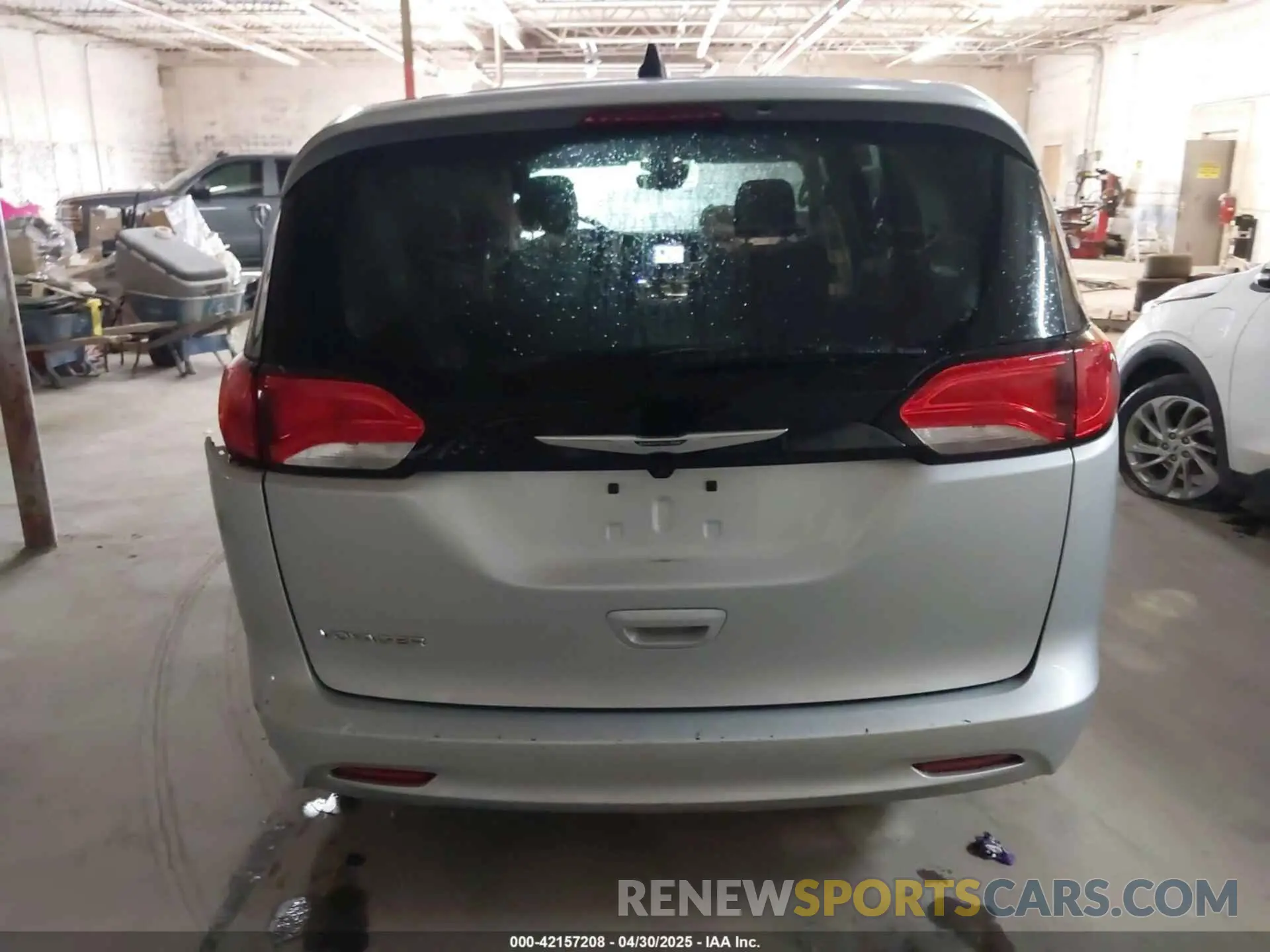 16 Фотография поврежденного автомобиля 2C4RC1CG6PR549246 CHRYSLER VOYAGER 2023
