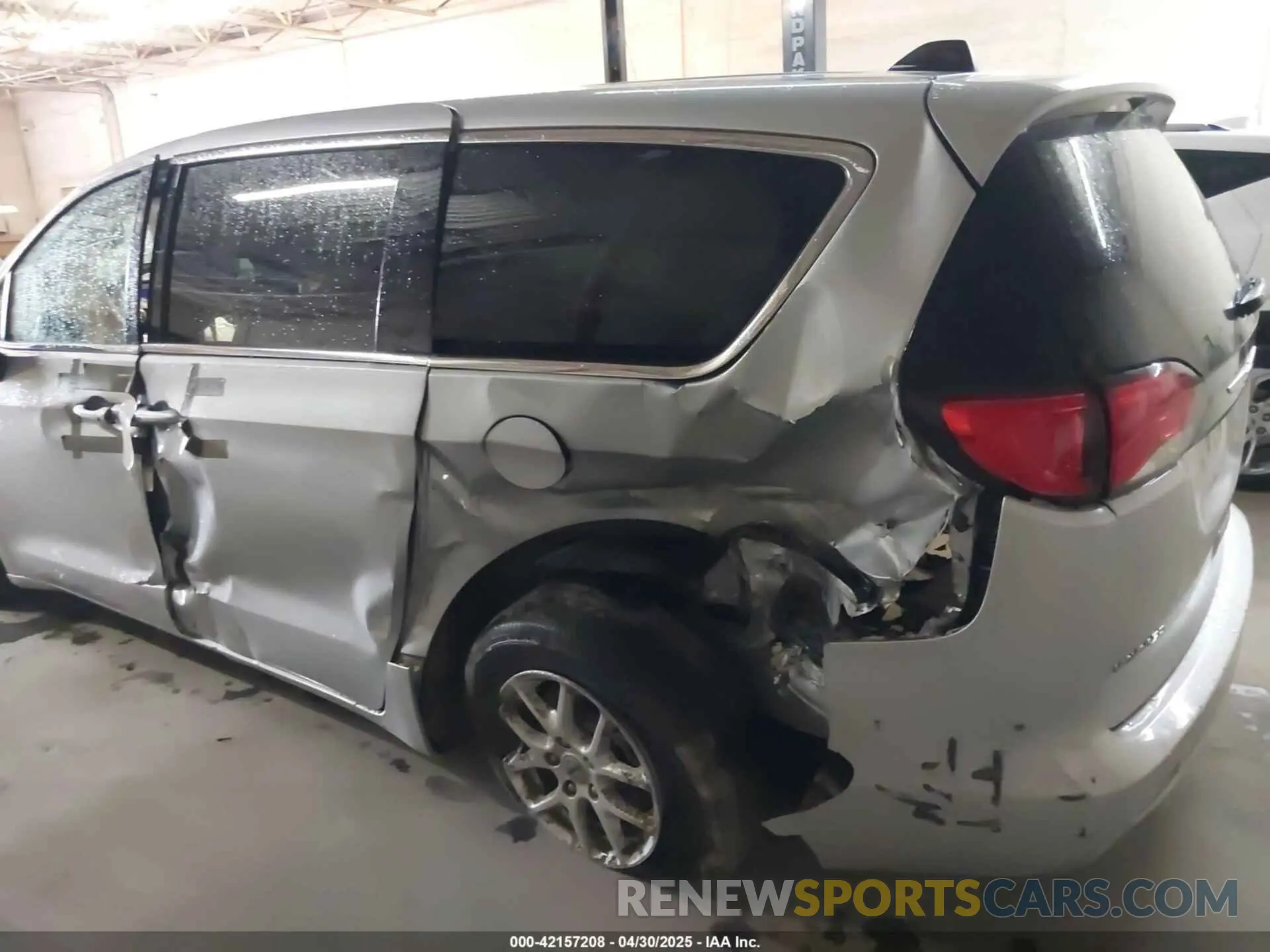 6 Фотография поврежденного автомобиля 2C4RC1CG6PR549246 CHRYSLER VOYAGER 2023