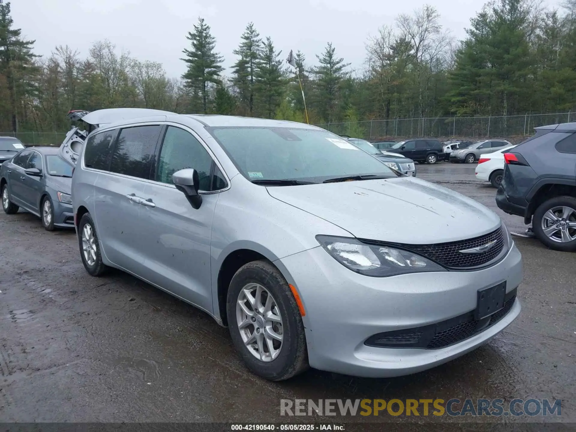 1 Фотография поврежденного автомобиля 2C4RC1CG6PR616945 CHRYSLER VOYAGER 2023