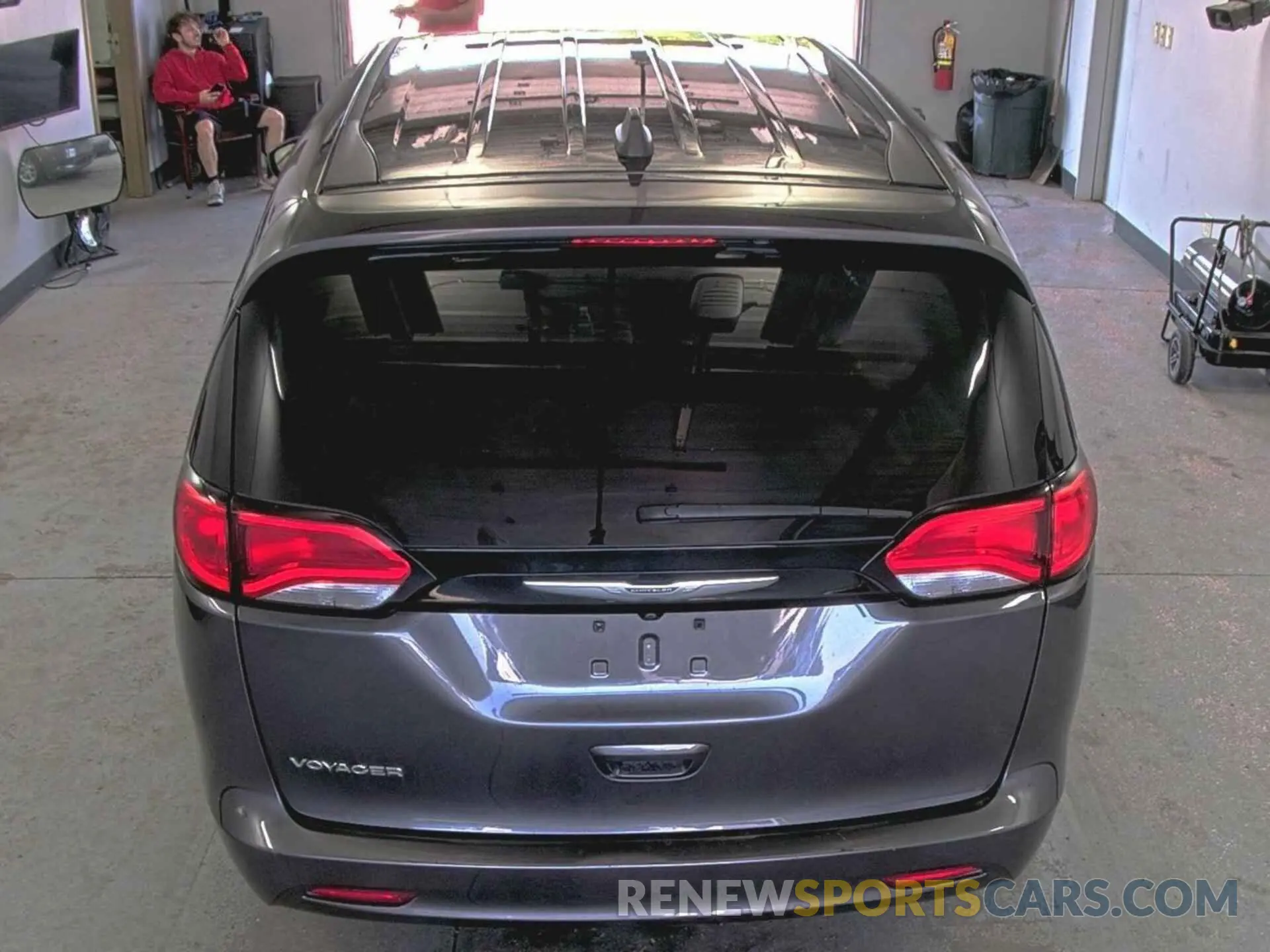 11 Фотография поврежденного автомобиля 2C4RC1CG7PR516093 CHRYSLER VOYAGER 2023