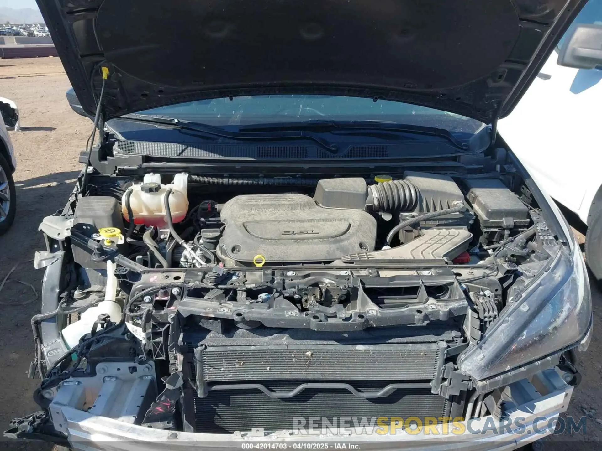 10 Фотография поврежденного автомобиля 2C4RC1CG8PR516166 CHRYSLER VOYAGER 2023