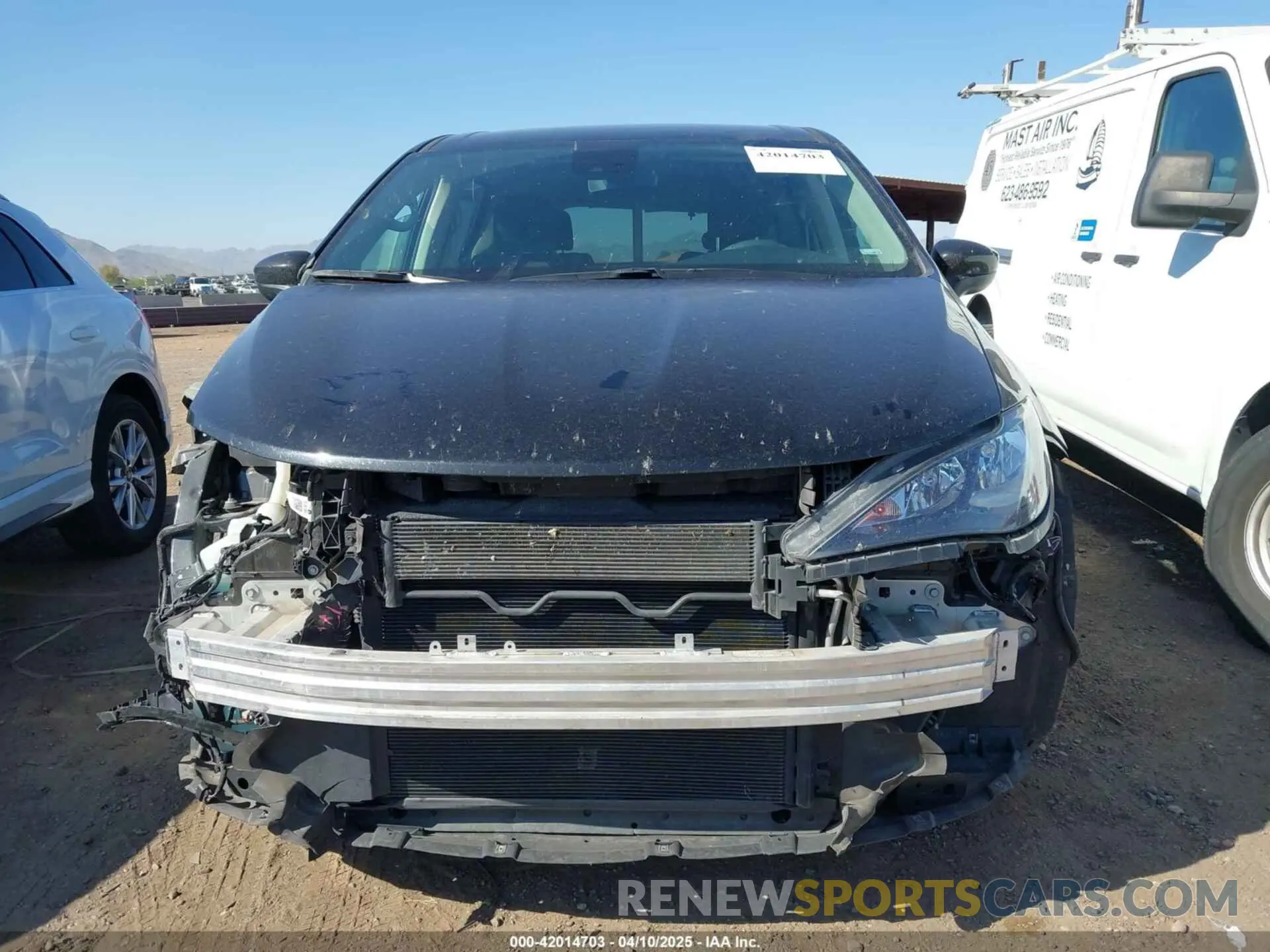 13 Фотография поврежденного автомобиля 2C4RC1CG8PR516166 CHRYSLER VOYAGER 2023