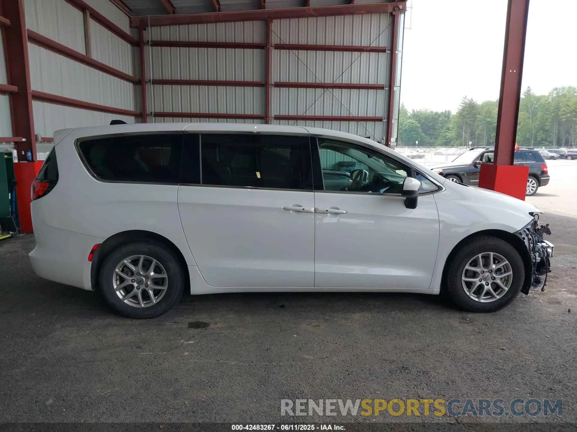 14 Photograph of a damaged car 2C4RC1CG8PR535557 CHRYSLER VOYAGER 2023