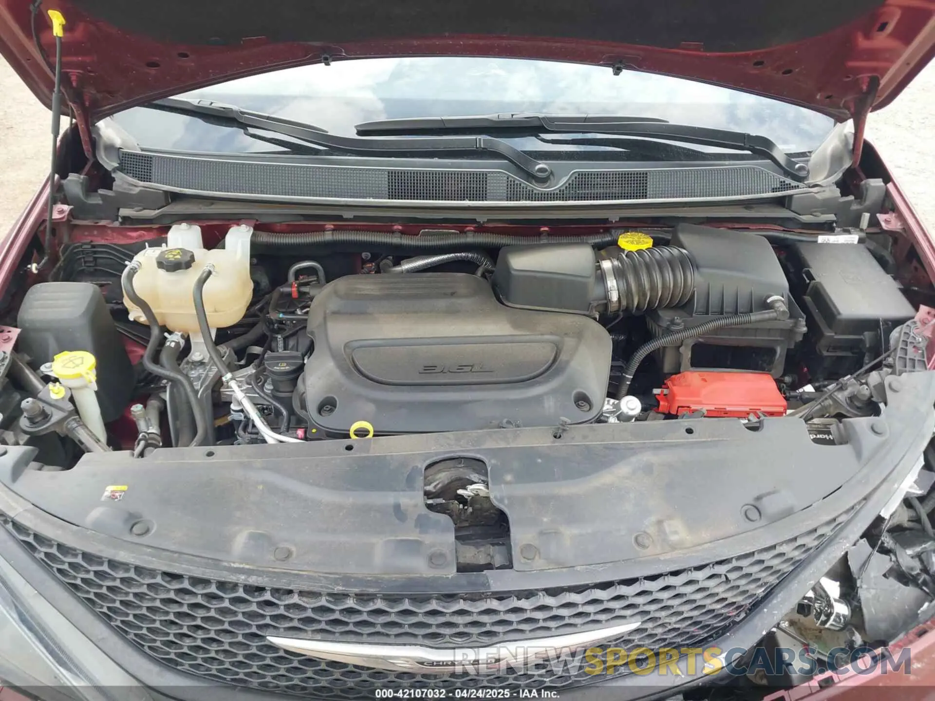 10 Фотография поврежденного автомобиля 2C4RC1CG9PR534823 CHRYSLER VOYAGER 2023