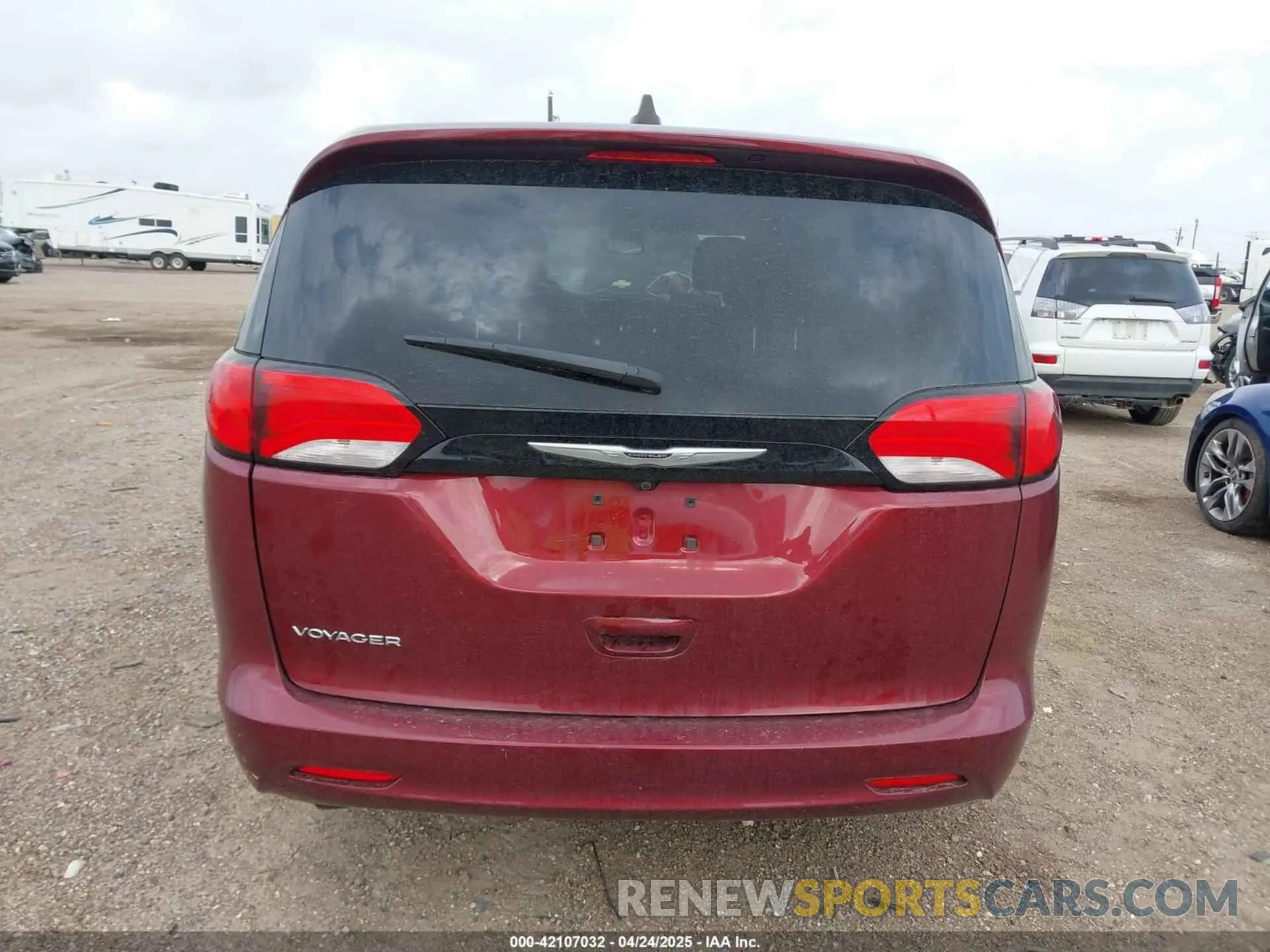 16 Фотография поврежденного автомобиля 2C4RC1CG9PR534823 CHRYSLER VOYAGER 2023