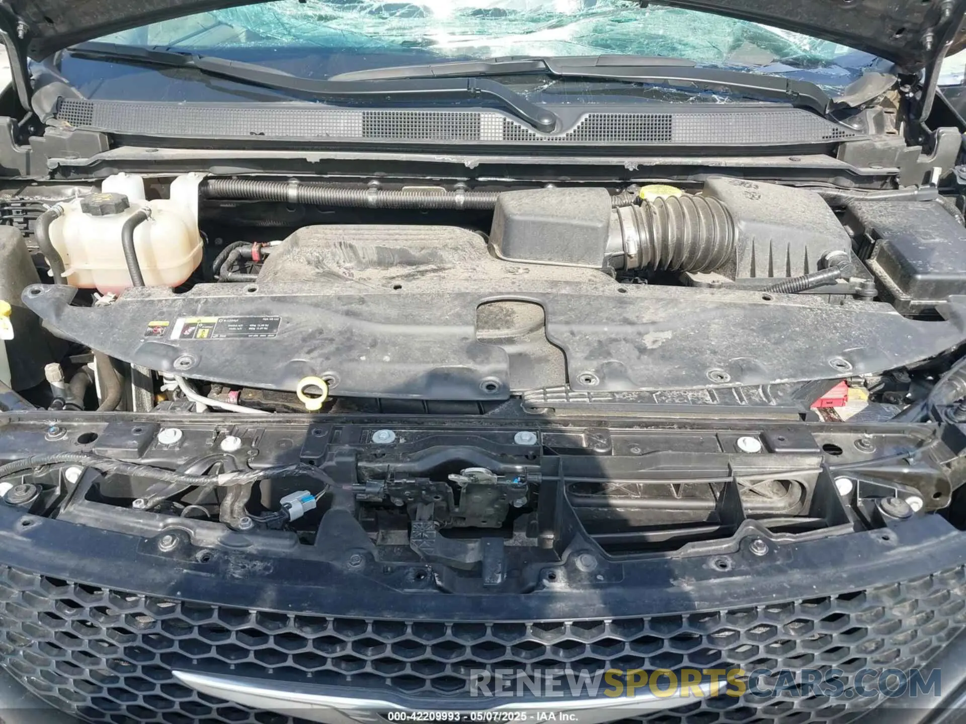 10 Photograph of a damaged car 2C4RC1CG9PR585738 CHRYSLER VOYAGER 2023
