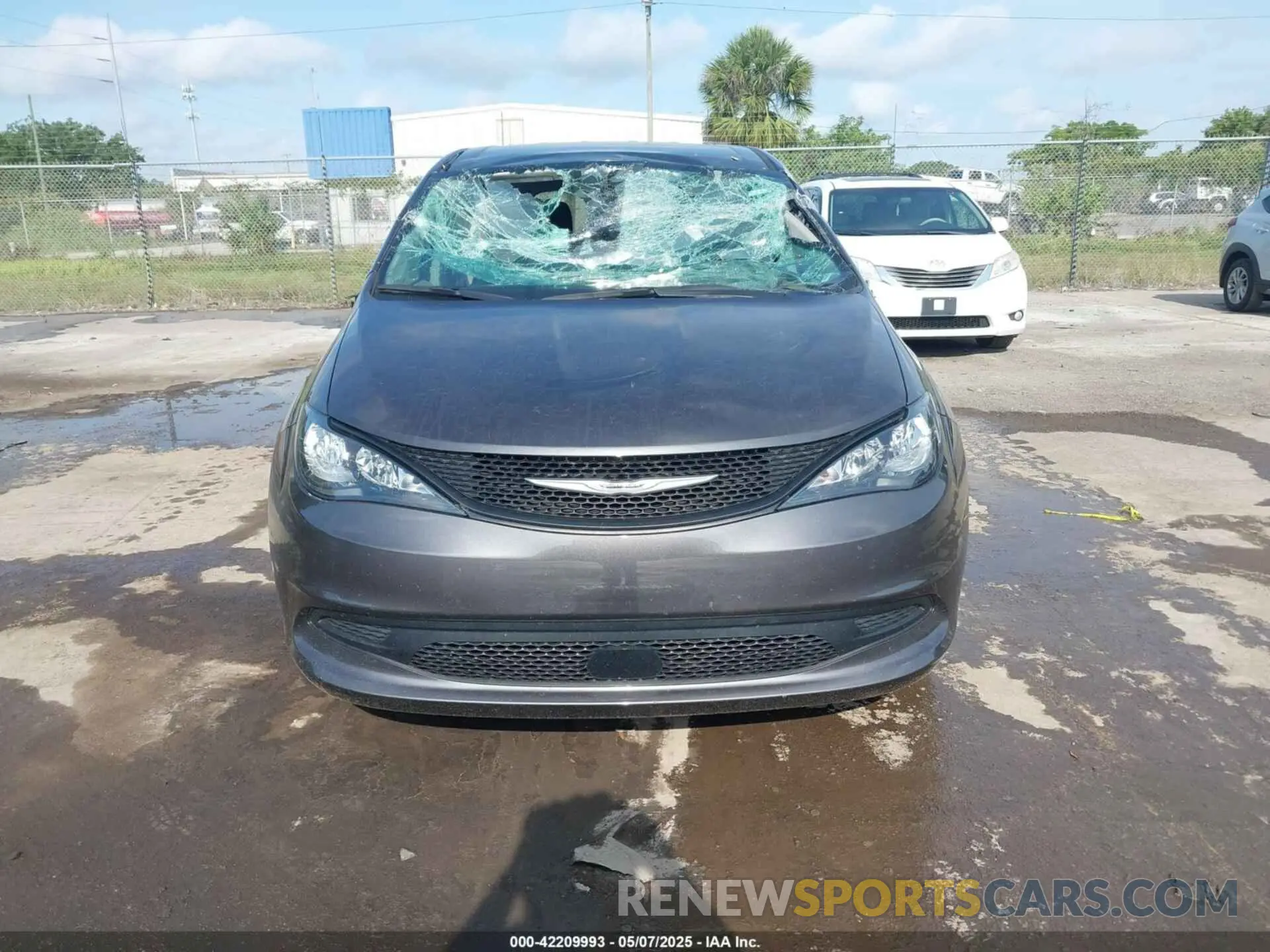 12 Photograph of a damaged car 2C4RC1CG9PR585738 CHRYSLER VOYAGER 2023