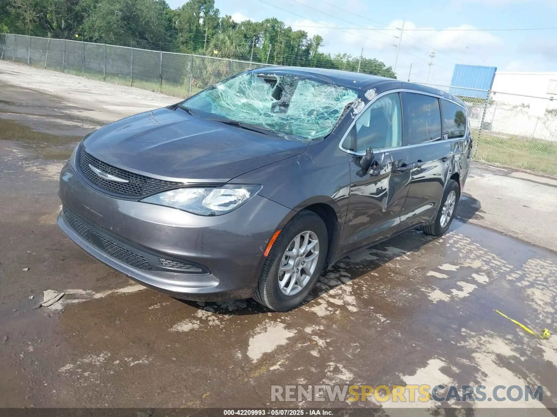 2 Photograph of a damaged car 2C4RC1CG9PR585738 CHRYSLER VOYAGER 2023