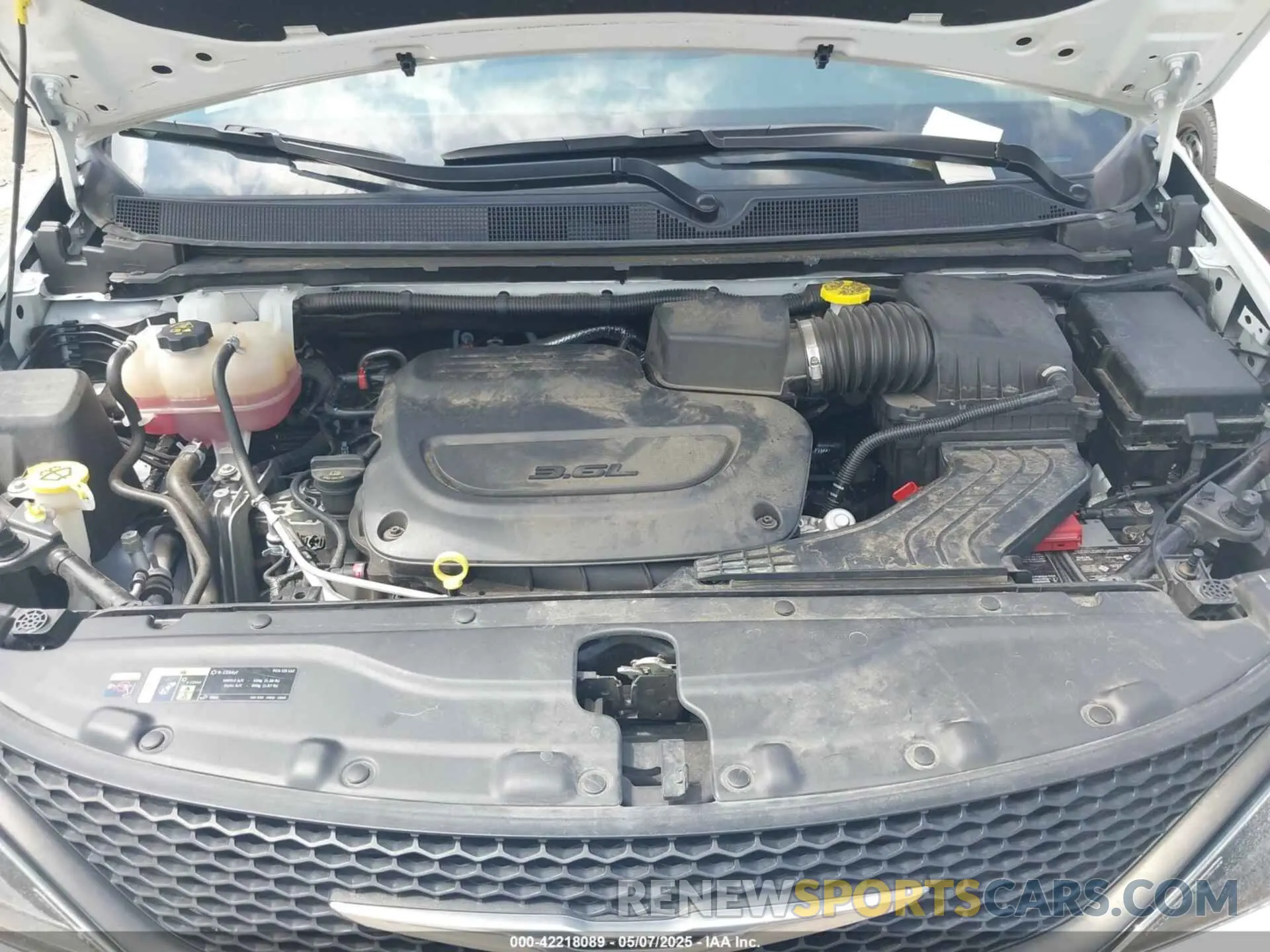 10 Фотография поврежденного автомобиля 2C4RC1CGXPR535706 CHRYSLER VOYAGER 2023