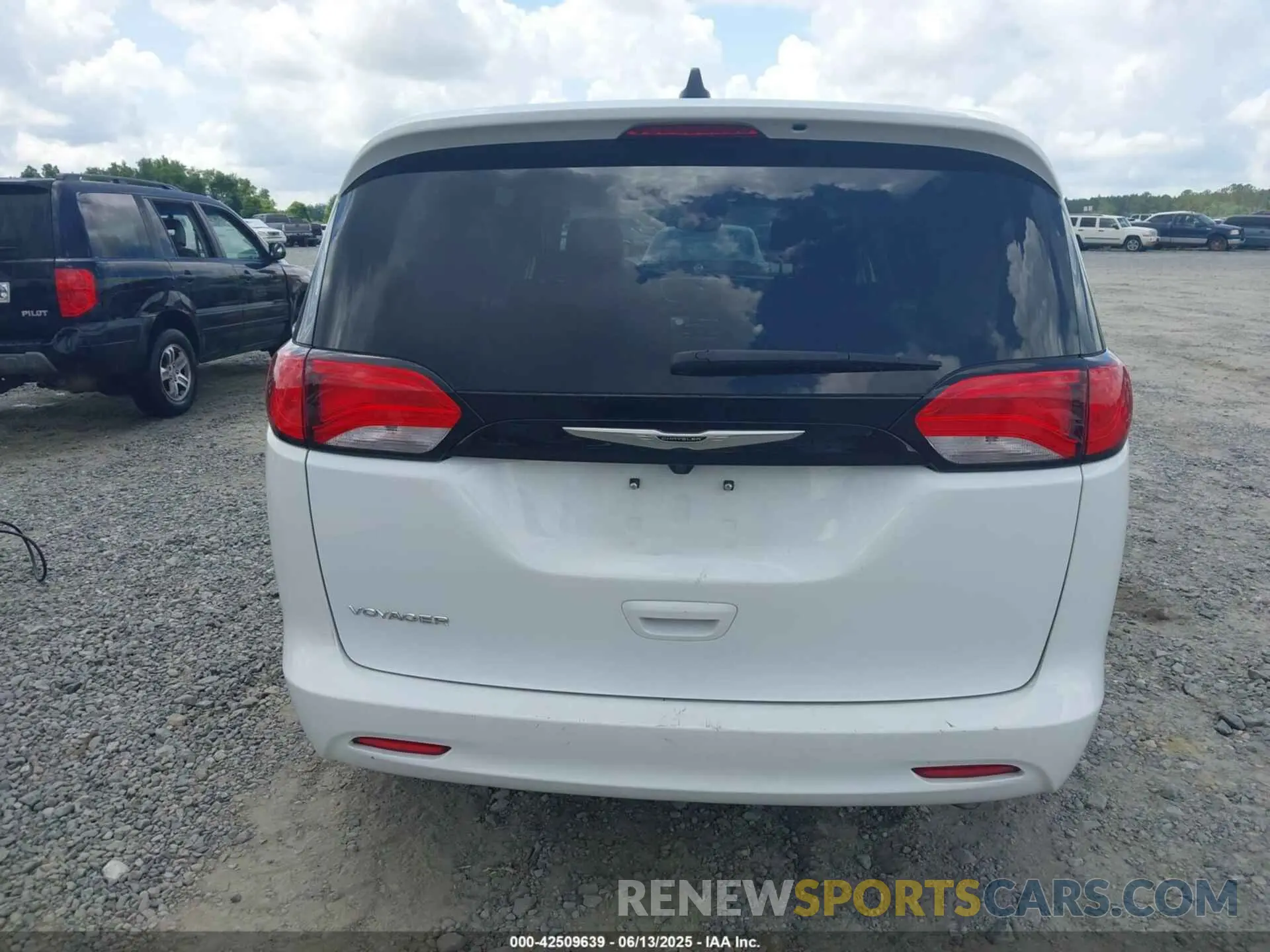 16 Photograph of a damaged car 2C4RC1CG3RR119709 CHRYSLER VOYAGER 2024
