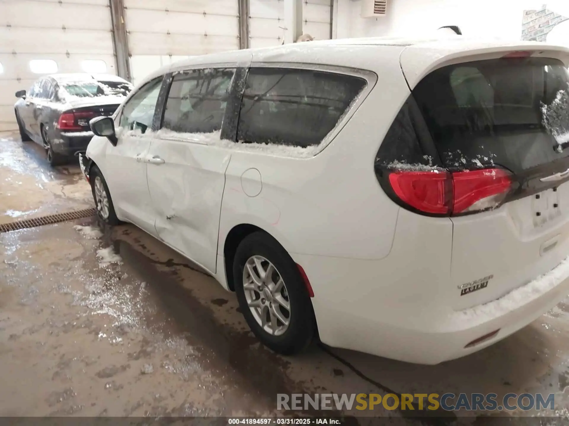3 Photograph of a damaged car 2C4RC1CG6RR108087 CHRYSLER VOYAGER 2024