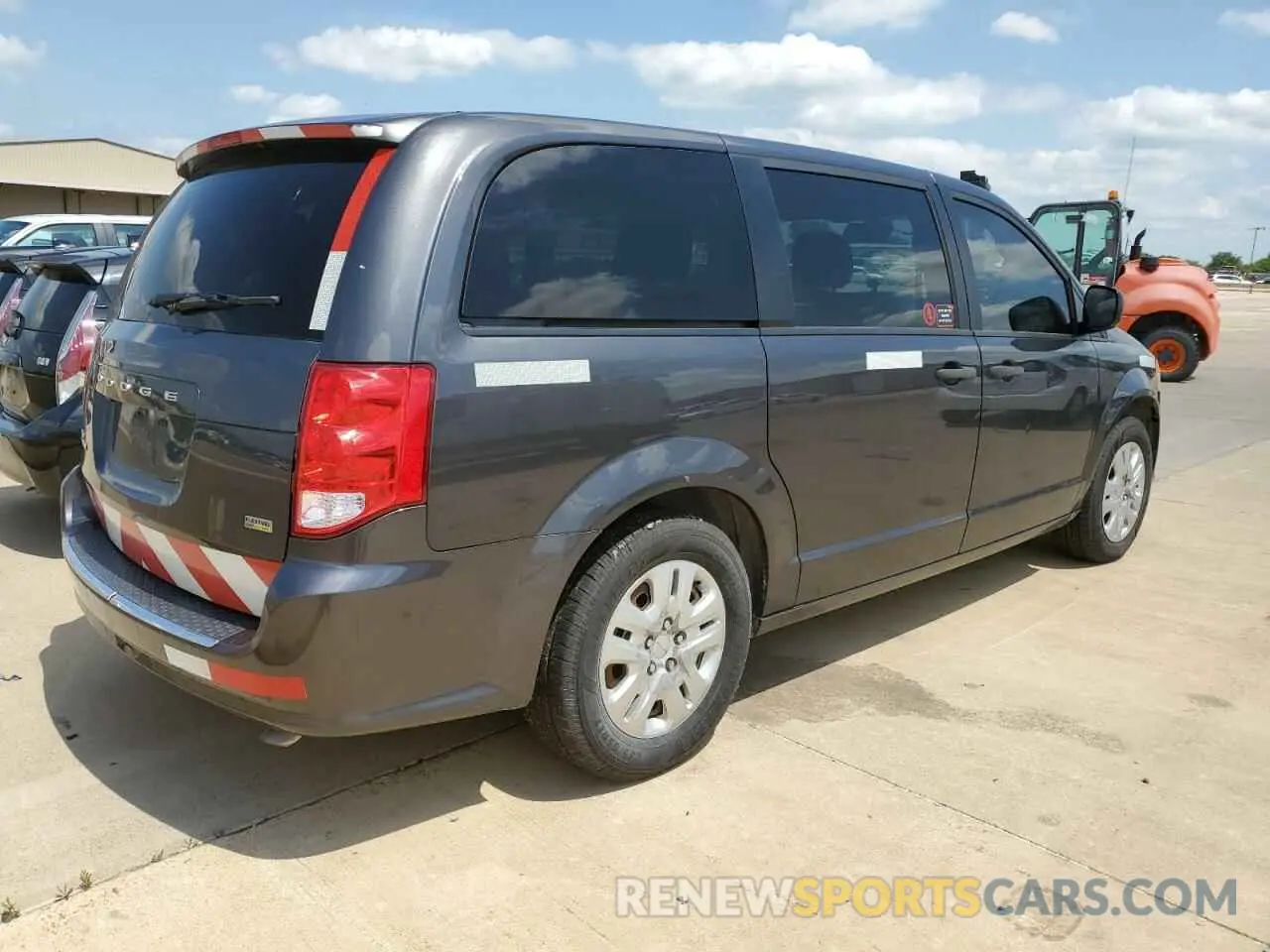 3 Photograph of a damaged car 2C4RDGBG0KR583936 DODGE CARAVAN 2019