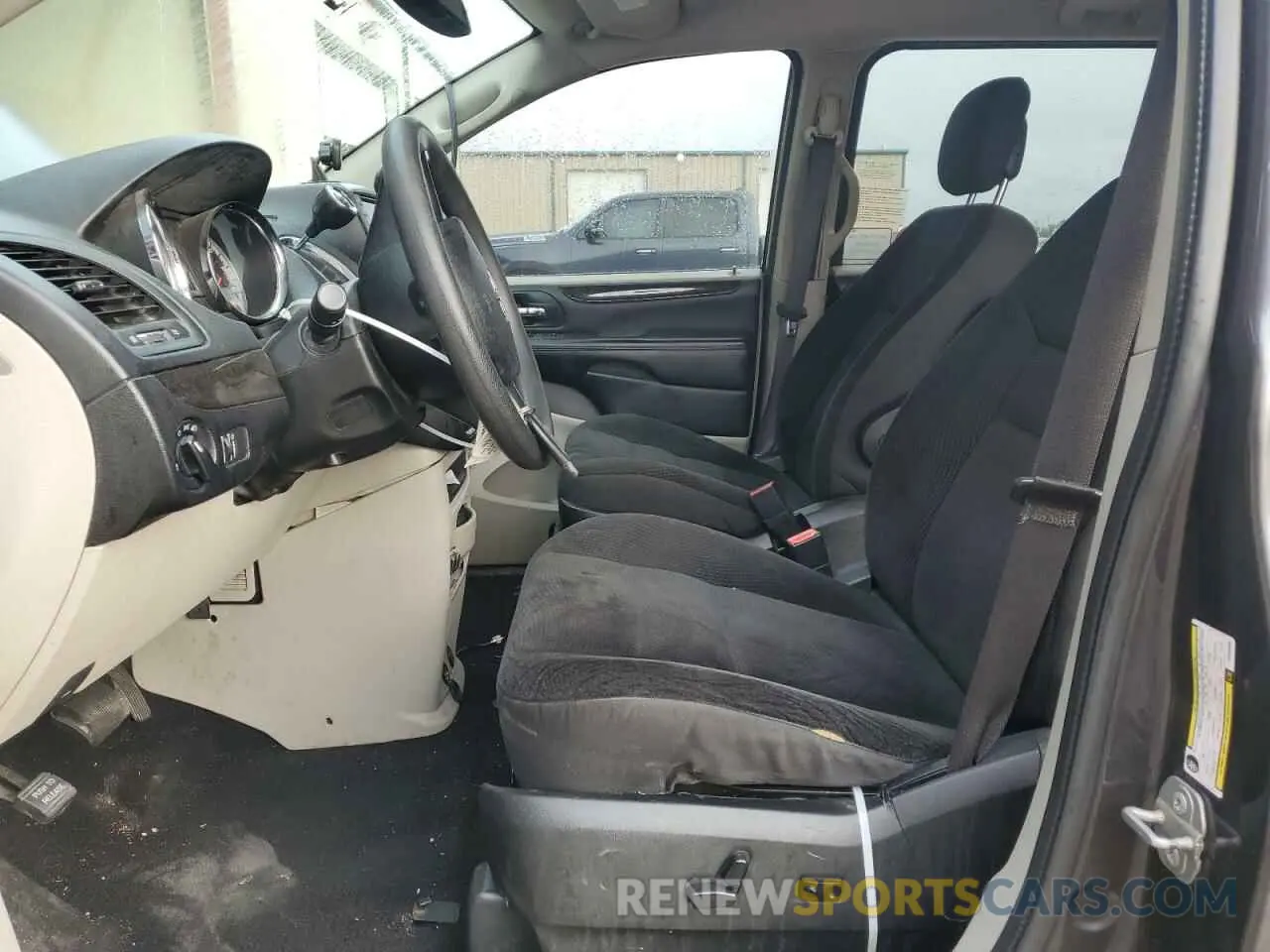 7 Photograph of a damaged car 2C4RDGBG0KR583936 DODGE CARAVAN 2019