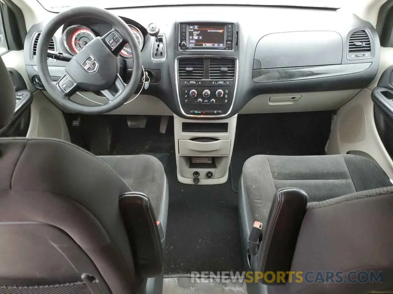 8 Photograph of a damaged car 2C4RDGBG1KR547687 DODGE CARAVAN 2019