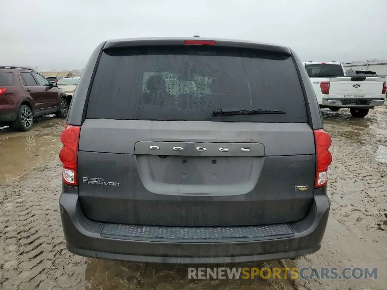 6 Photograph of a damaged car 2C4RDGBG2KR770370 DODGE CARAVAN 2019