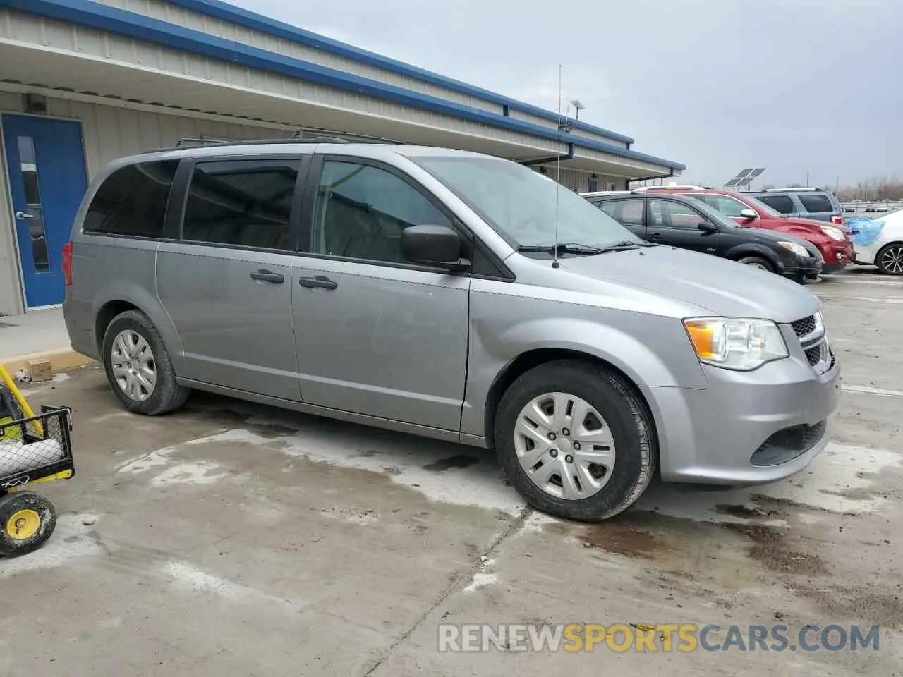 4 Photograph of a damaged car 2C4RDGBG2KR777707 DODGE CARAVAN 2019