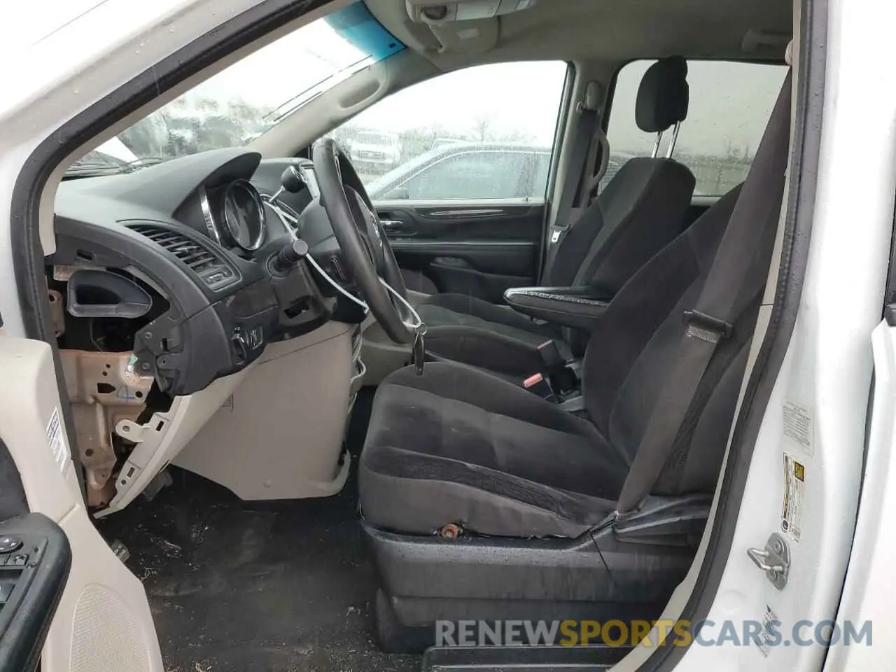 7 Photograph of a damaged car 2C4RDGBG3KR547691 DODGE CARAVAN 2019