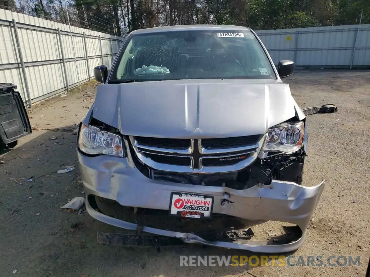 5 Photograph of a damaged car 2C4RDGBG3KR572672 DODGE CARAVAN 2019