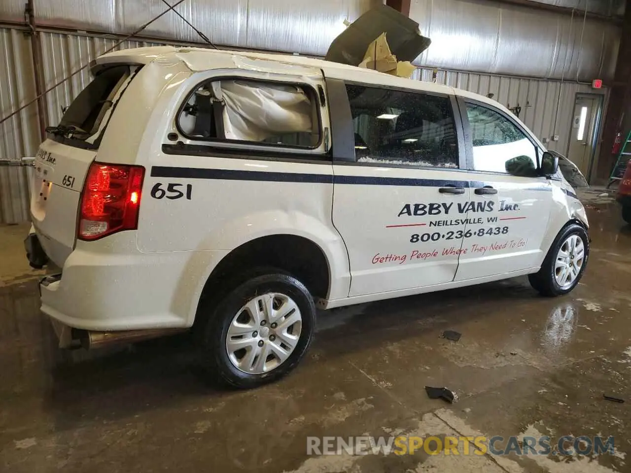 3 Photograph of a damaged car 2C4RDGBG3KR598222 DODGE CARAVAN 2019