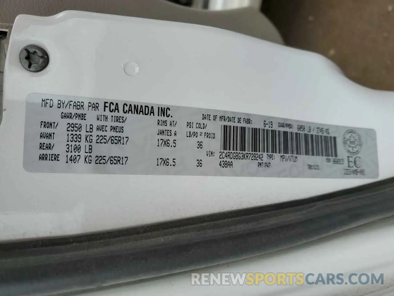13 Photograph of a damaged car 2C4RDGBG3KR728242 DODGE CARAVAN 2019