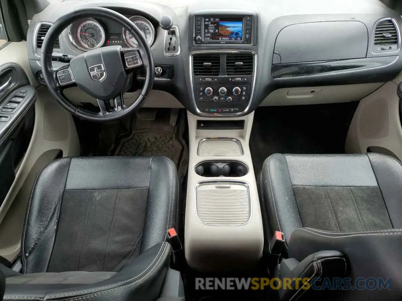 8 Photograph of a damaged car 2C4RDGBG3KR728242 DODGE CARAVAN 2019