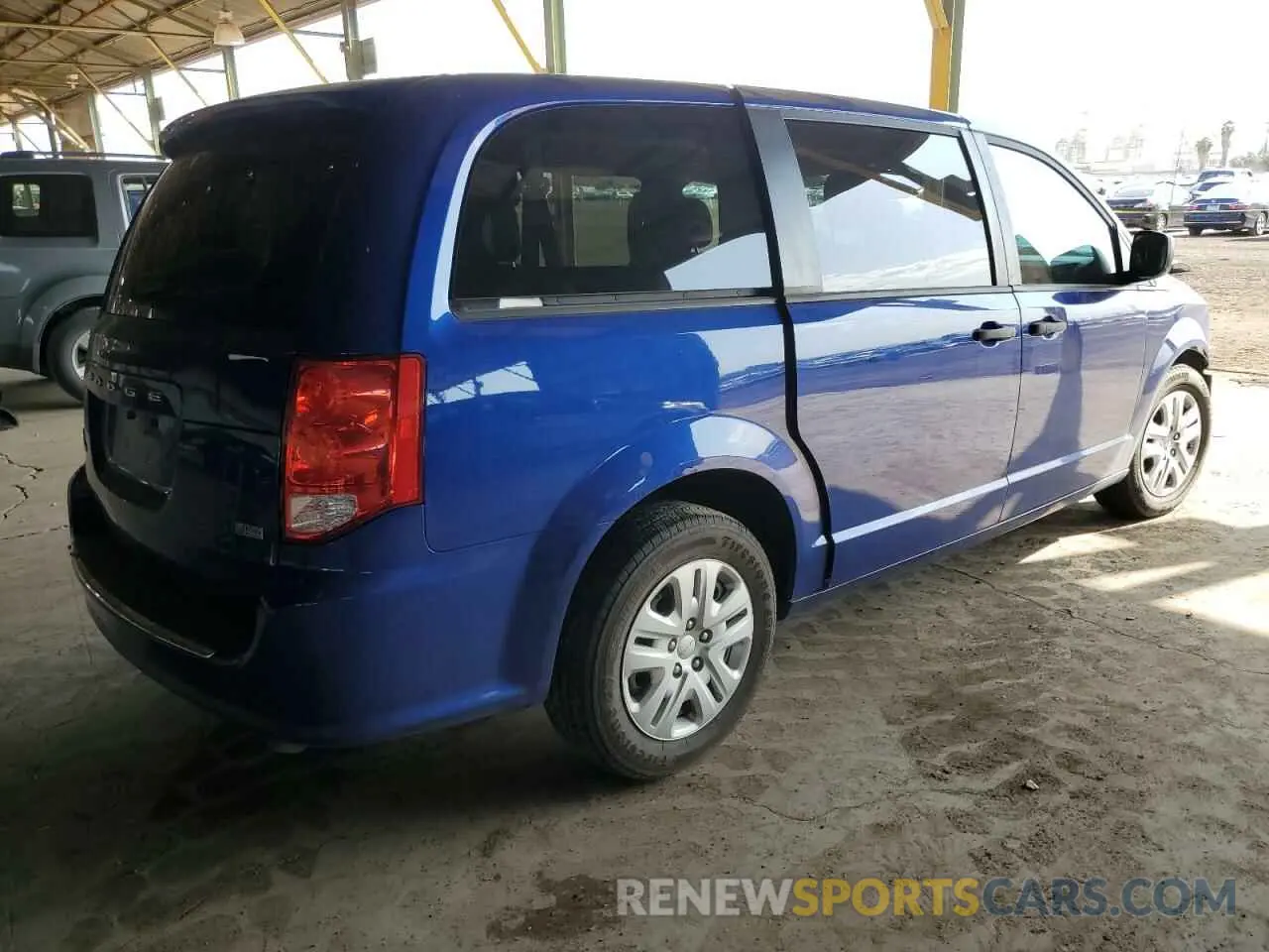 3 Photograph of a damaged car 2C4RDGBG3KR735031 DODGE CARAVAN 2019