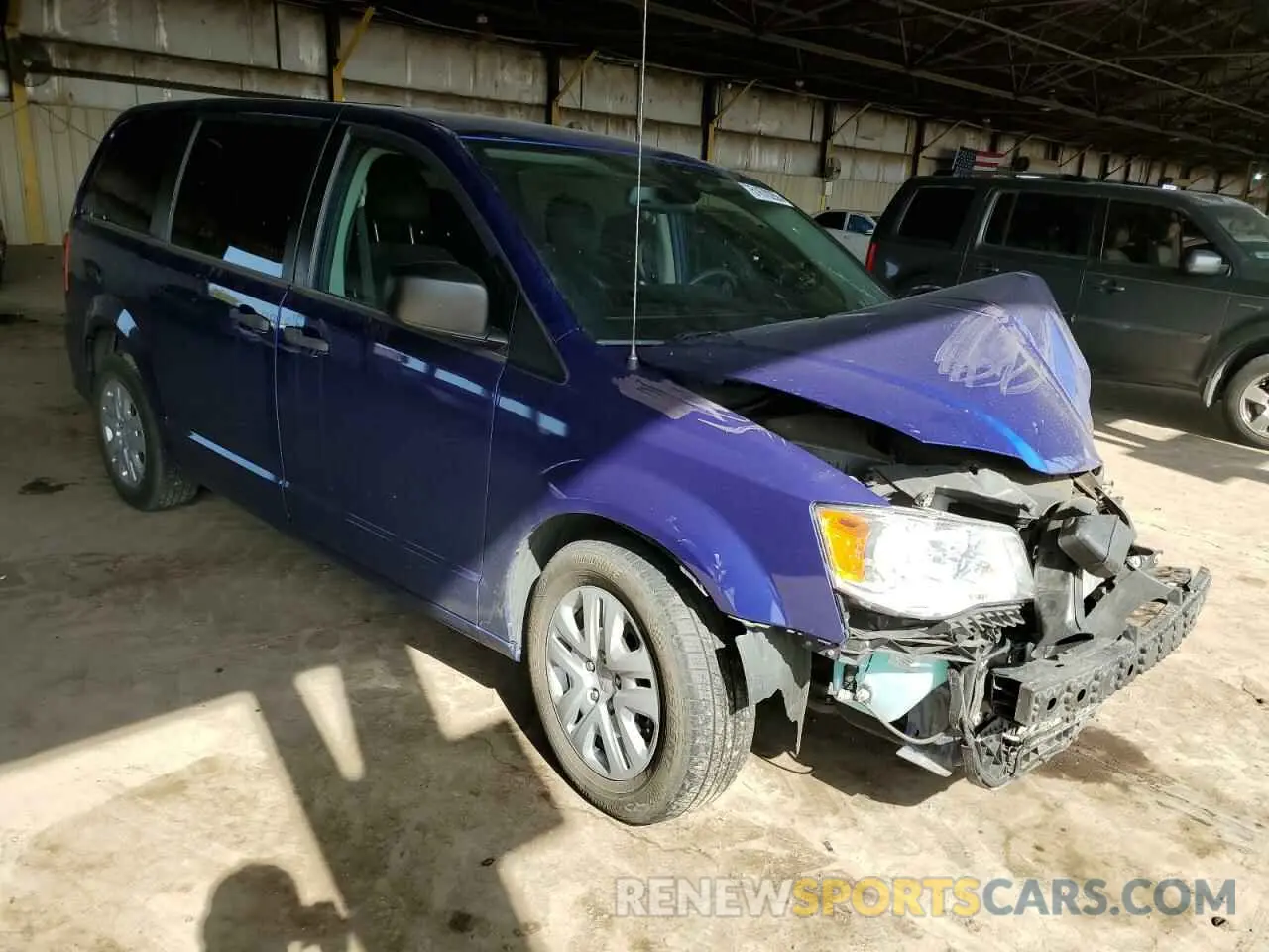 4 Photograph of a damaged car 2C4RDGBG3KR735031 DODGE CARAVAN 2019