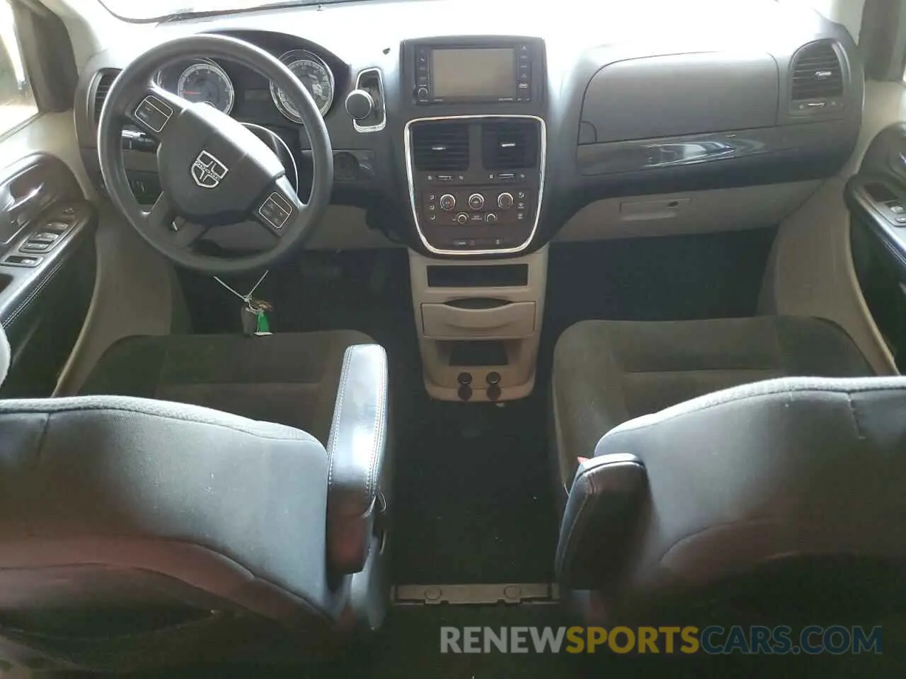 8 Photograph of a damaged car 2C4RDGBG3KR735031 DODGE CARAVAN 2019