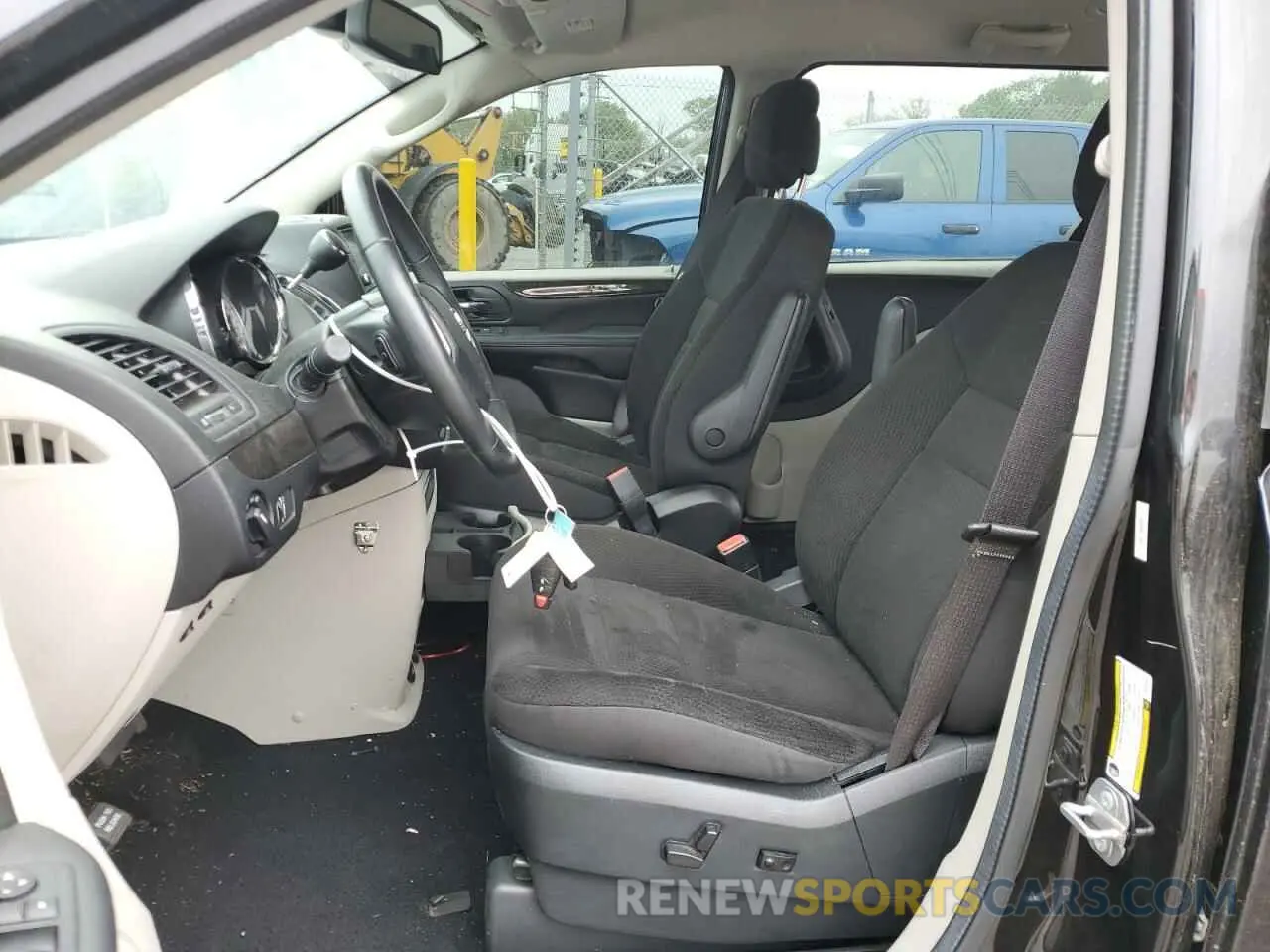 7 Photograph of a damaged car 2C4RDGBG3KR754792 DODGE CARAVAN 2019