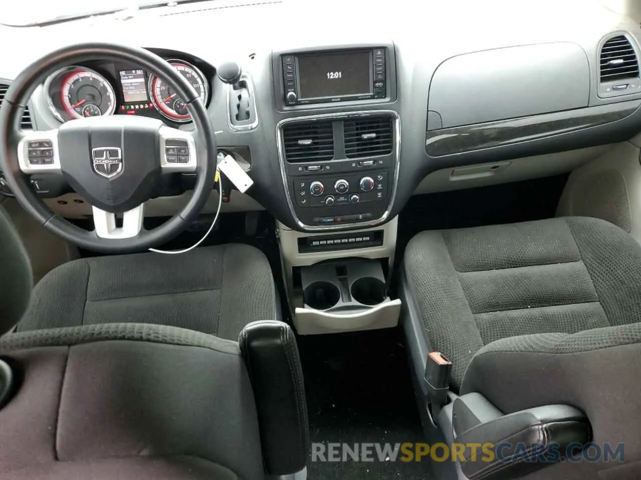 8 Photograph of a damaged car 2C4RDGBG3KR754792 DODGE CARAVAN 2019