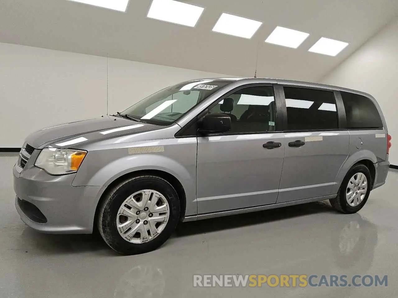 1 Photograph of a damaged car 2C4RDGBG3KR799523 DODGE CARAVAN 2019