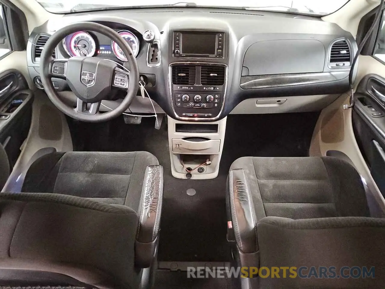 8 Photograph of a damaged car 2C4RDGBG3KR799523 DODGE CARAVAN 2019